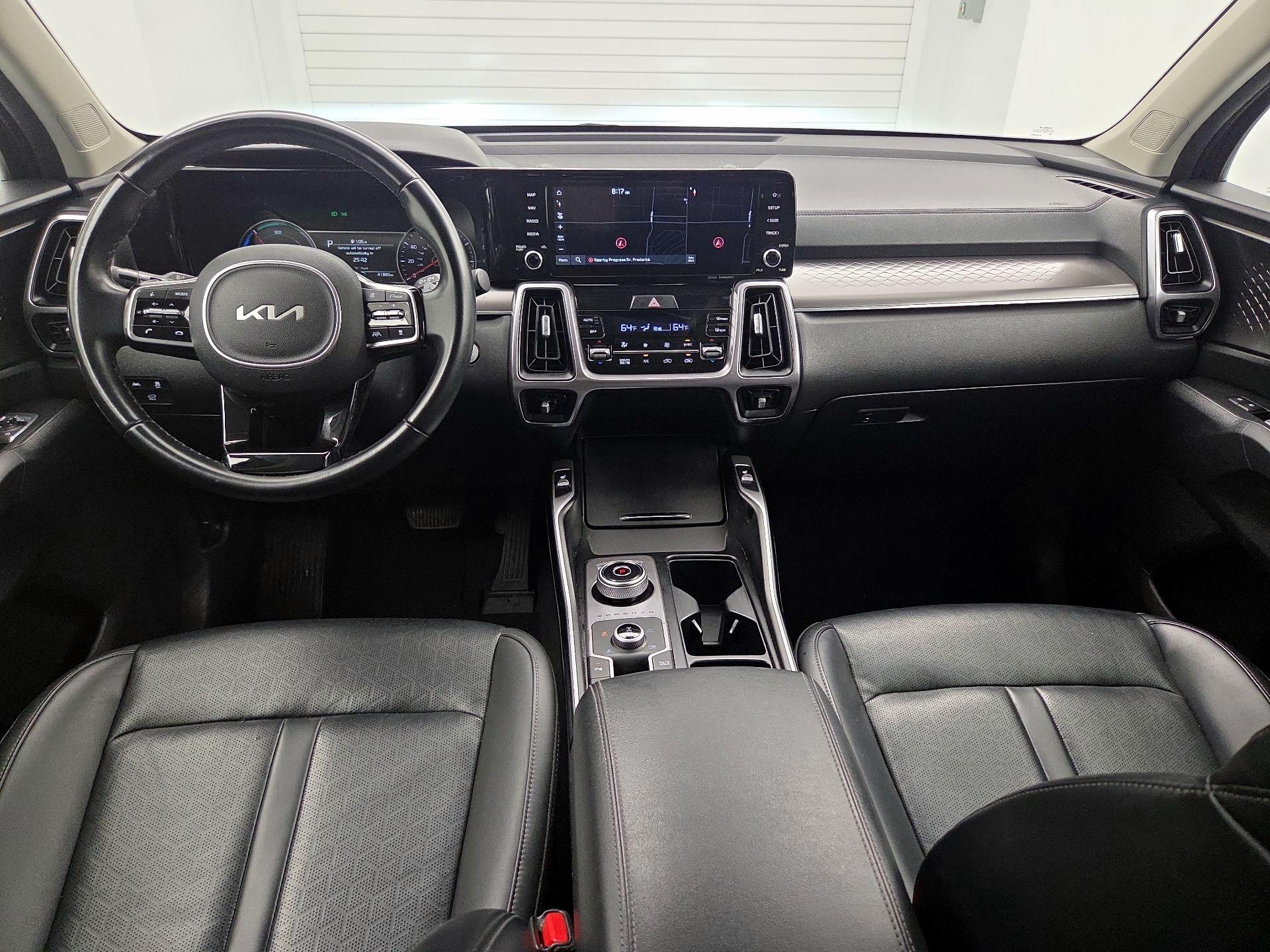 Thumbnail: 2023 Kia Sorento - 9