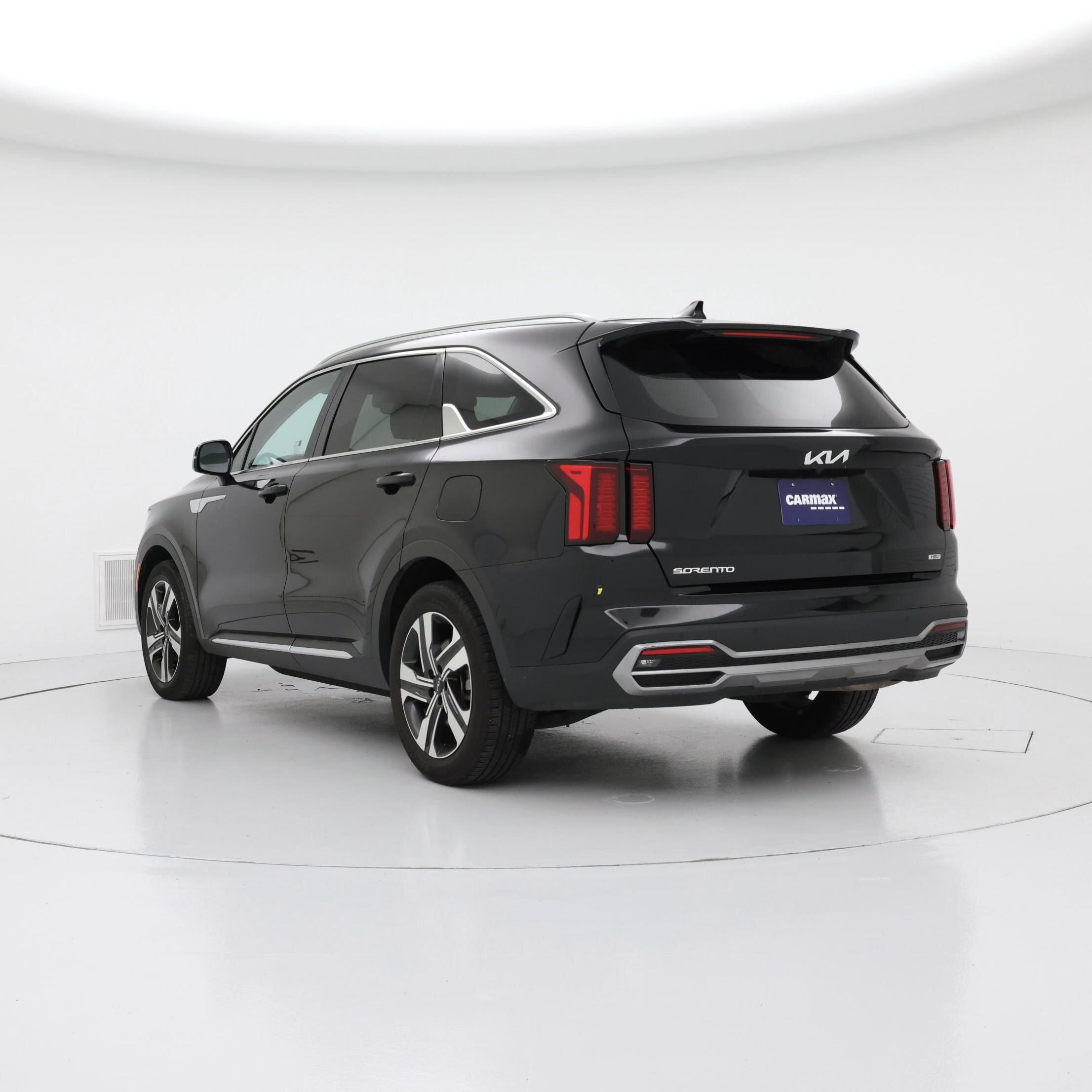 Thumbnail: 2023 Kia Sorento - 2