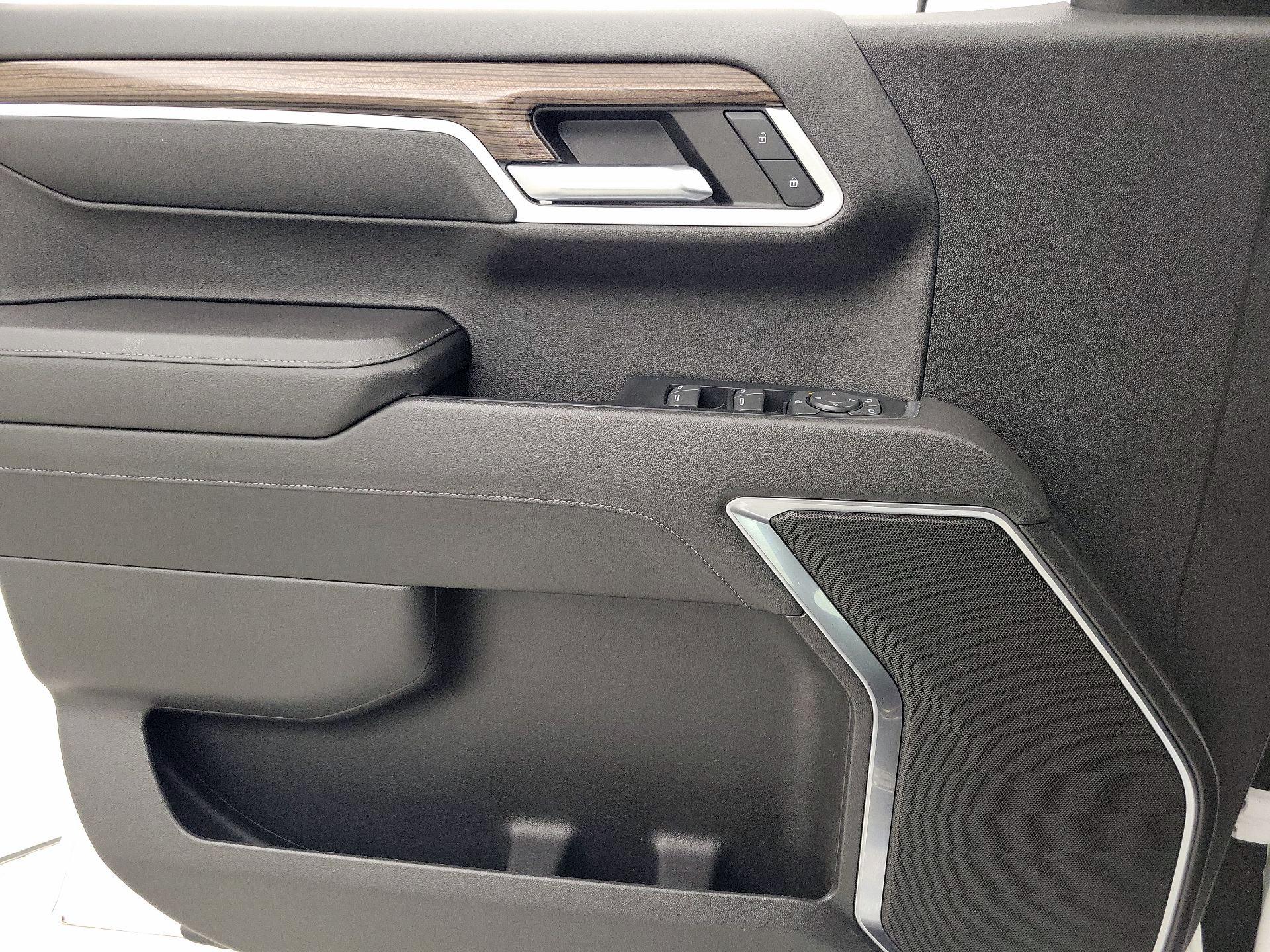 Thumbnail: 2022 Chevrolet Silverado 1500 - 12