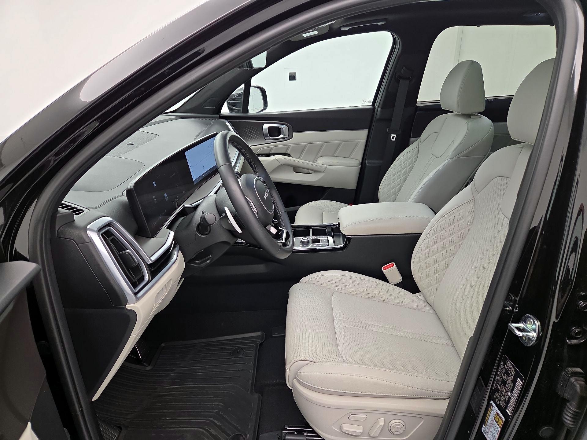 Thumbnail: 2025 Kia Sorento - 11