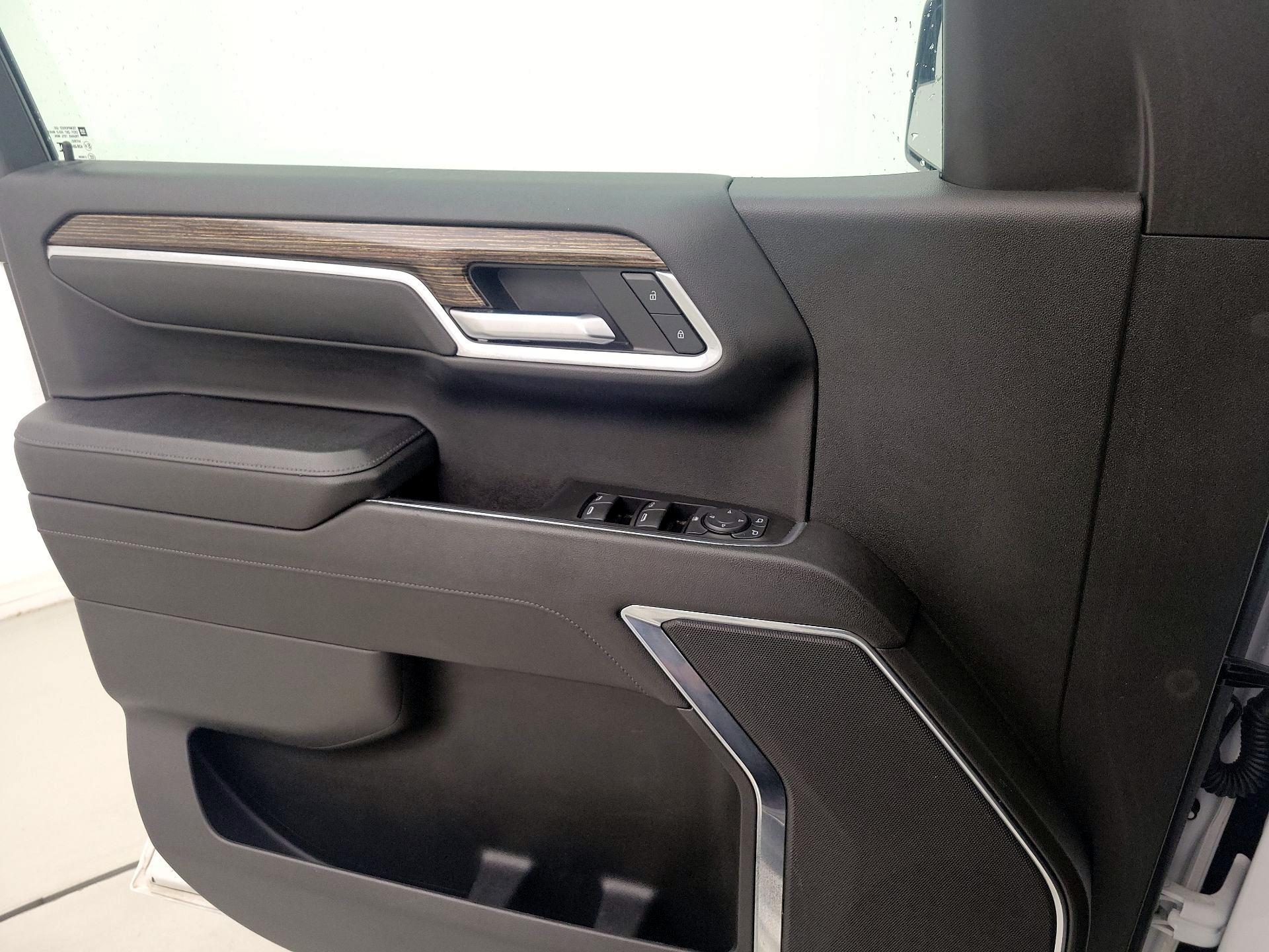 Thumbnail: 2023 GMC Sierra 1500 - 12