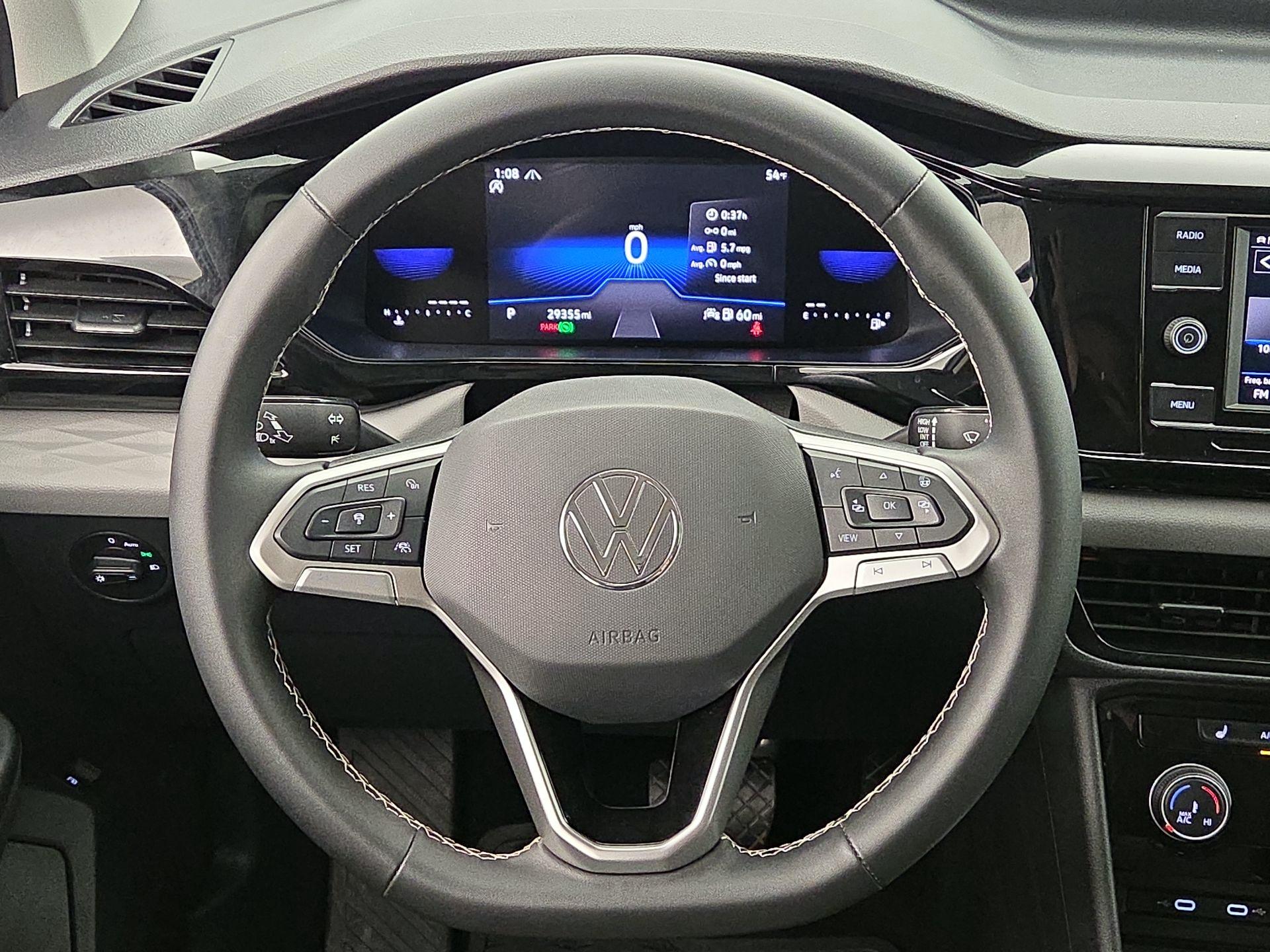 Thumbnail: 2024 Volkswagen Taos - 10