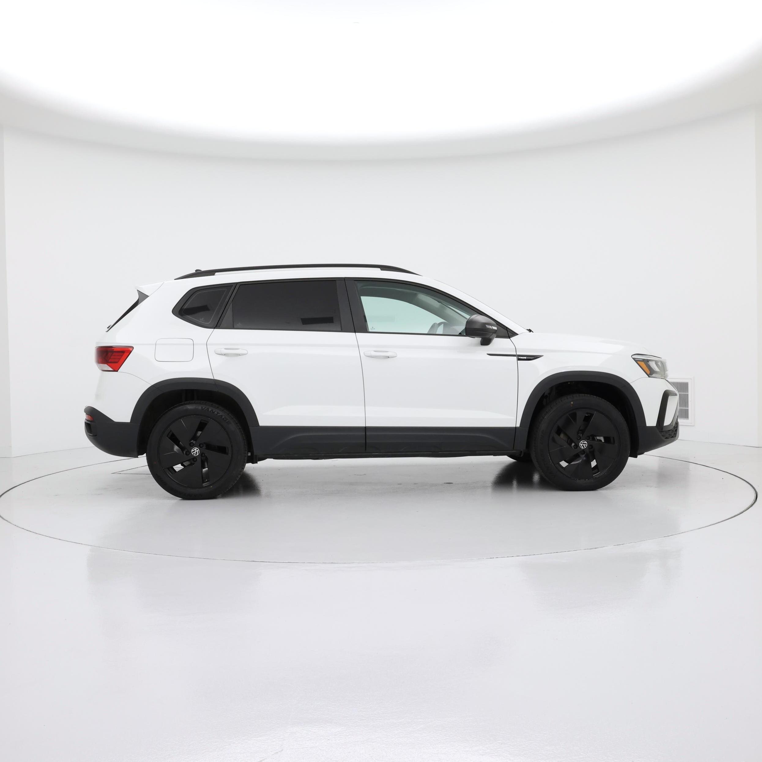 Thumbnail: 2024 Volkswagen Taos - 7
