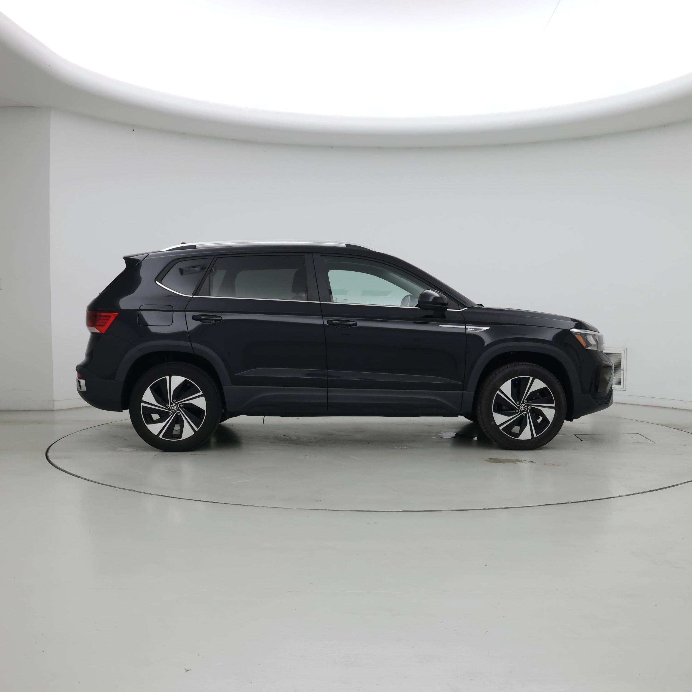 Thumbnail: 2023 Volkswagen Taos - 7