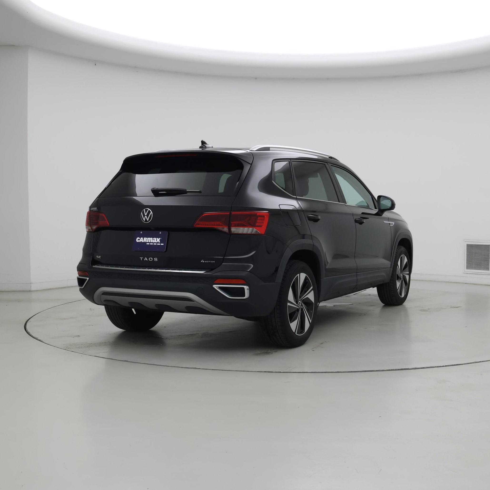 Thumbnail: 2023 Volkswagen Taos - 8