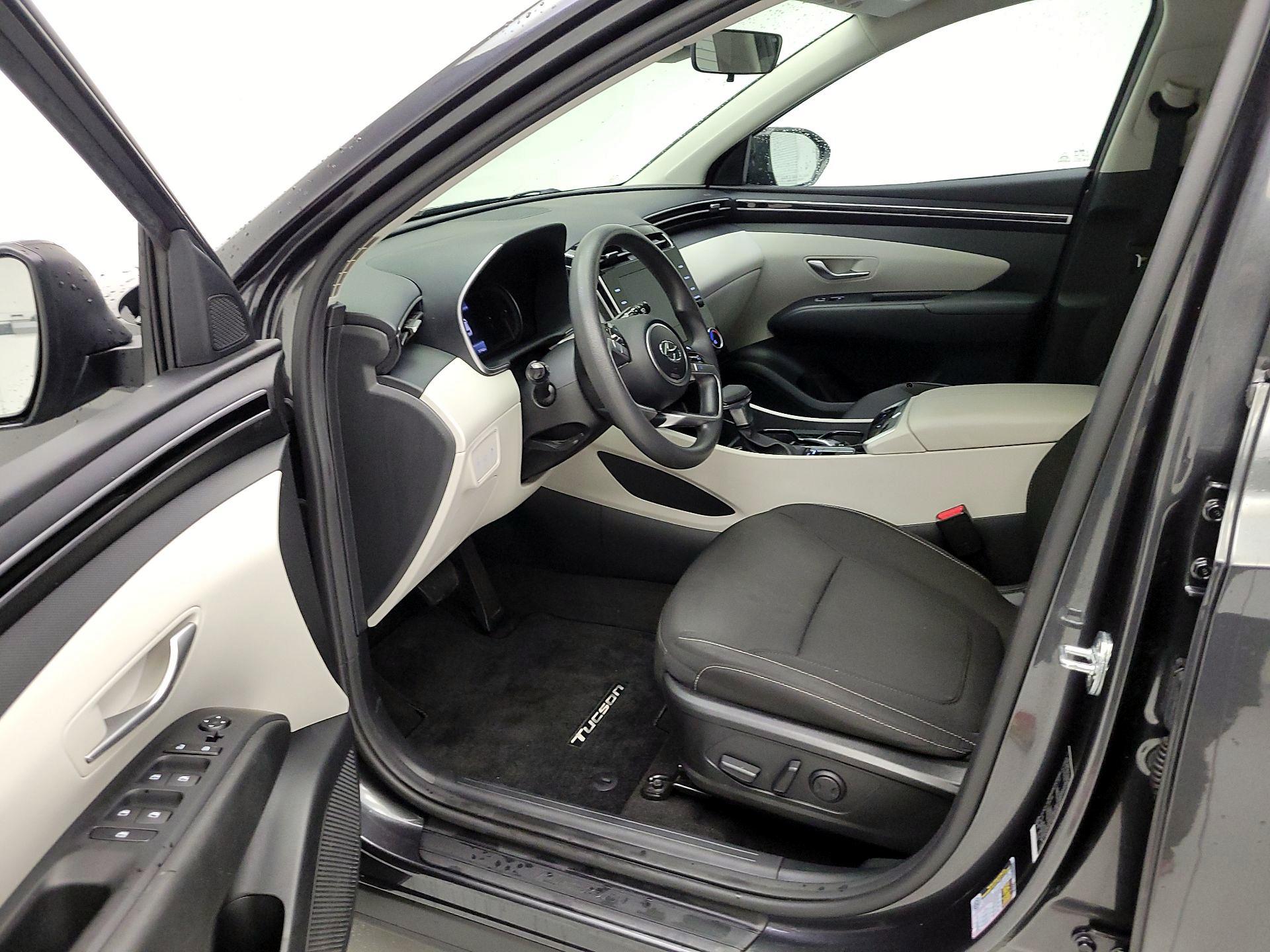 Thumbnail: 2023 Hyundai Tucson - 9