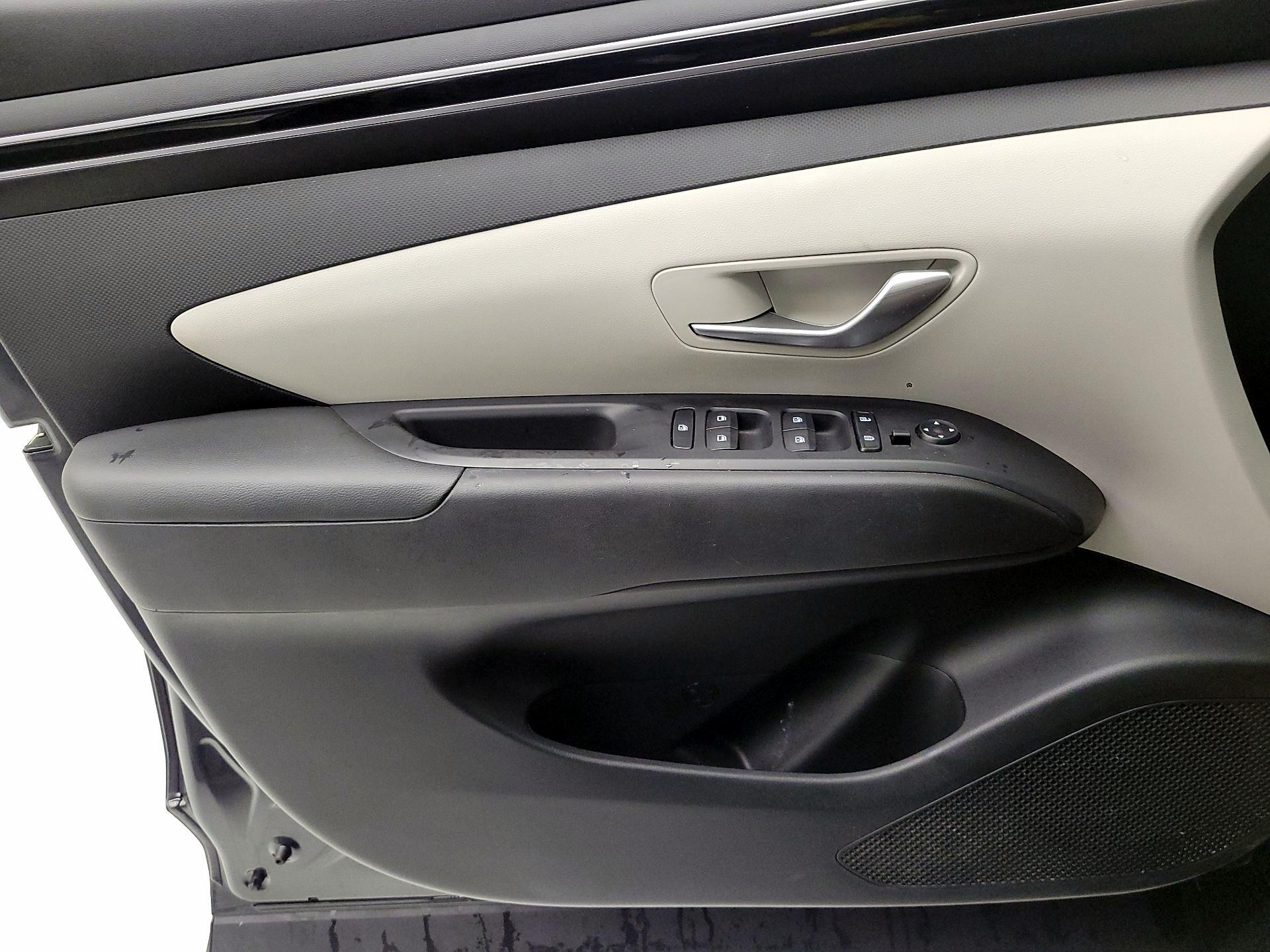 Thumbnail: 2023 Hyundai Tucson - 10