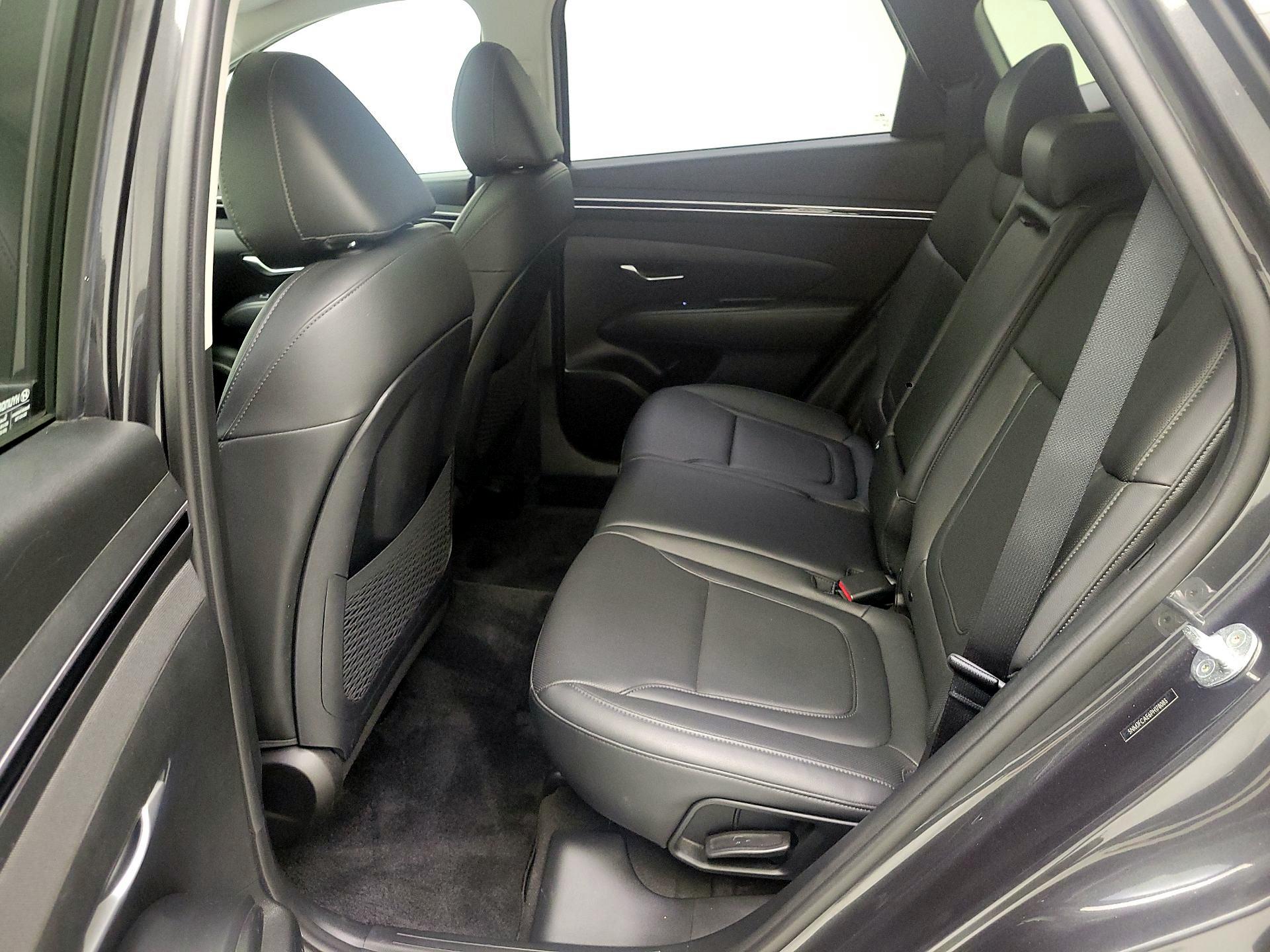 Thumbnail: 2023 Hyundai Tucson - 18