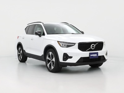 2023 Volvo XC40 B4 Ultimate Dark Theme