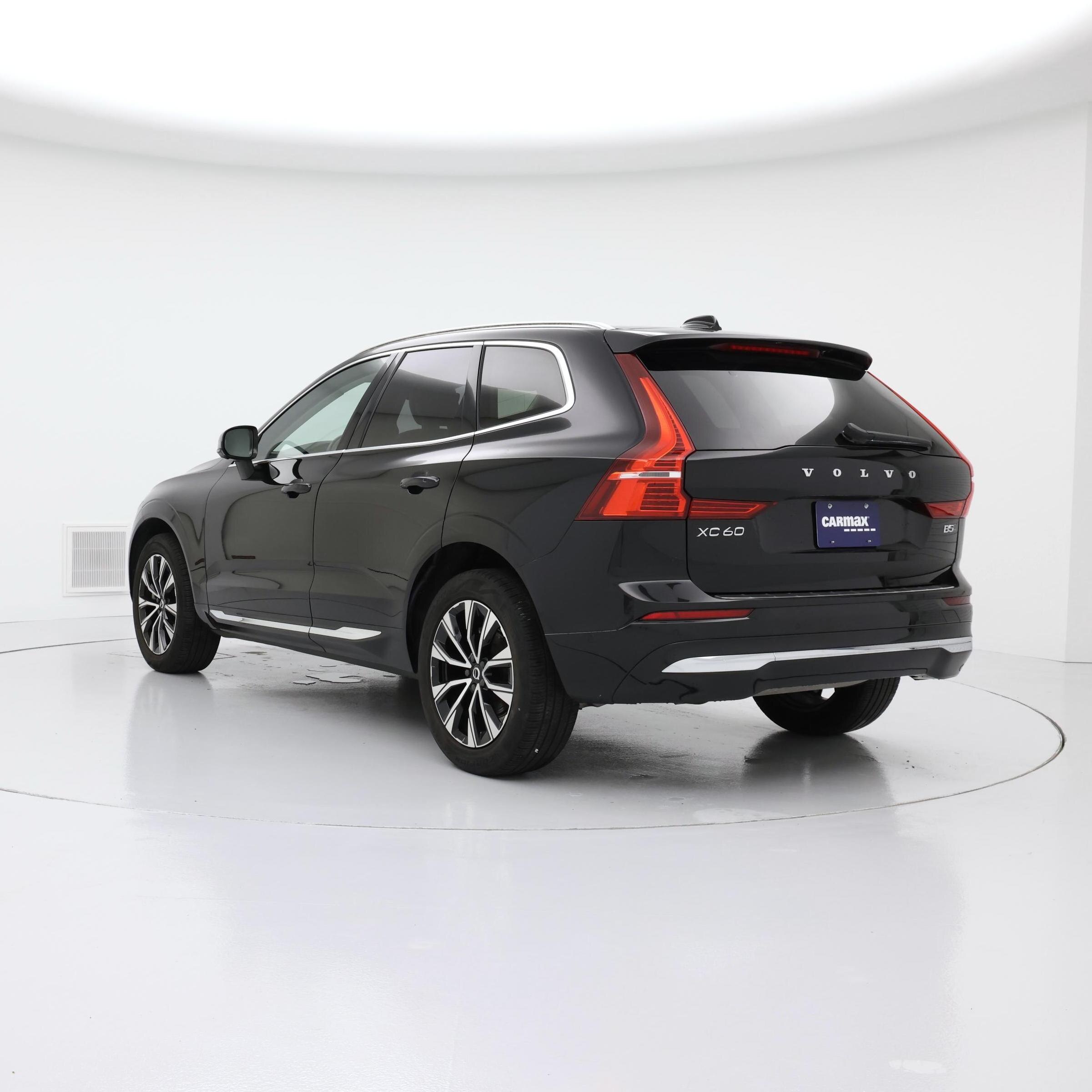Thumbnail: 2023 Volvo XC60 - 2