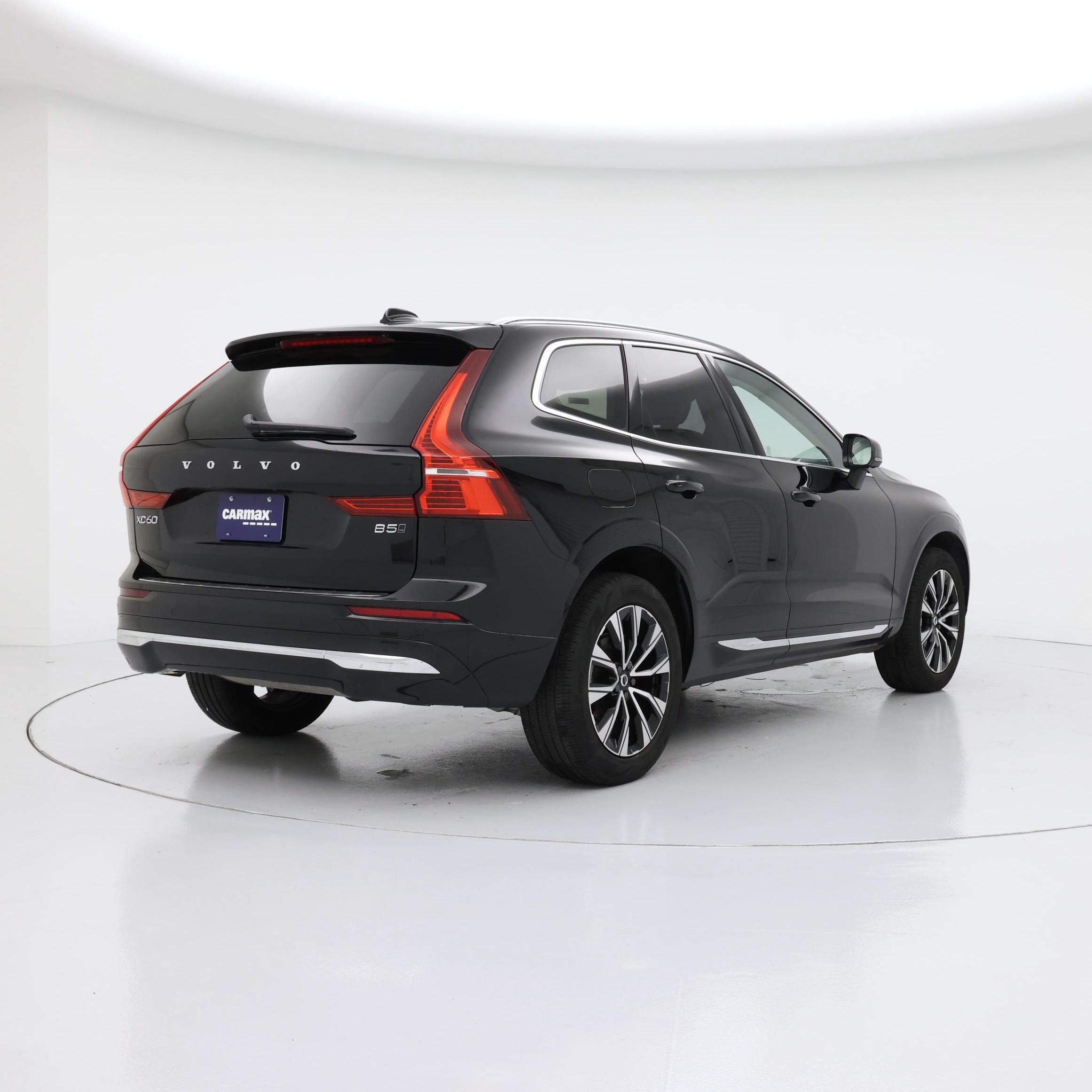 Thumbnail: 2023 Volvo XC60 - 8