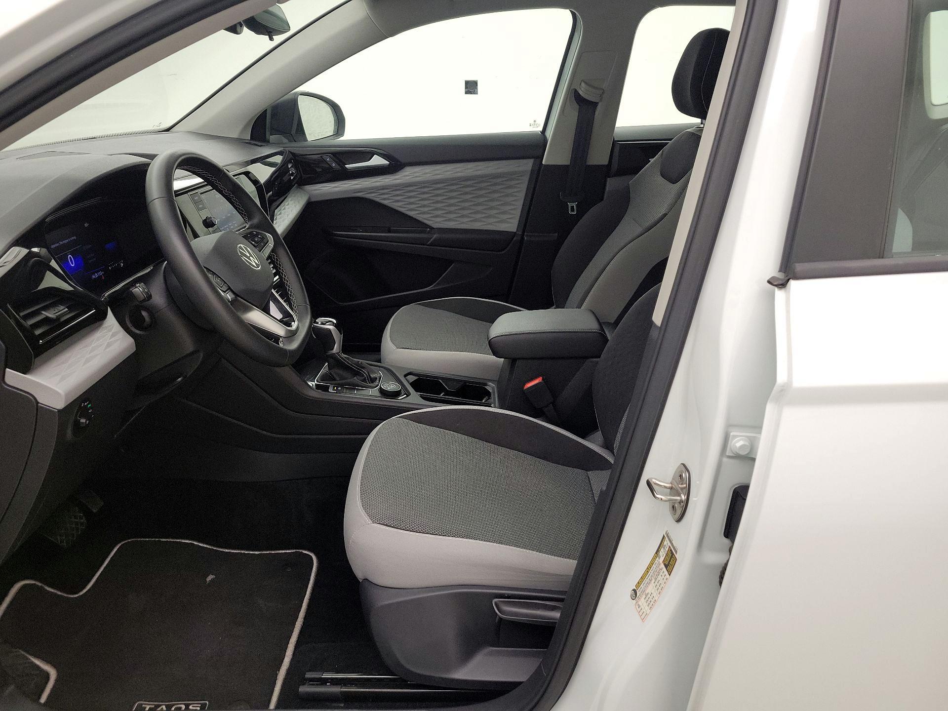 Thumbnail: 2023 Volkswagen Taos - 11