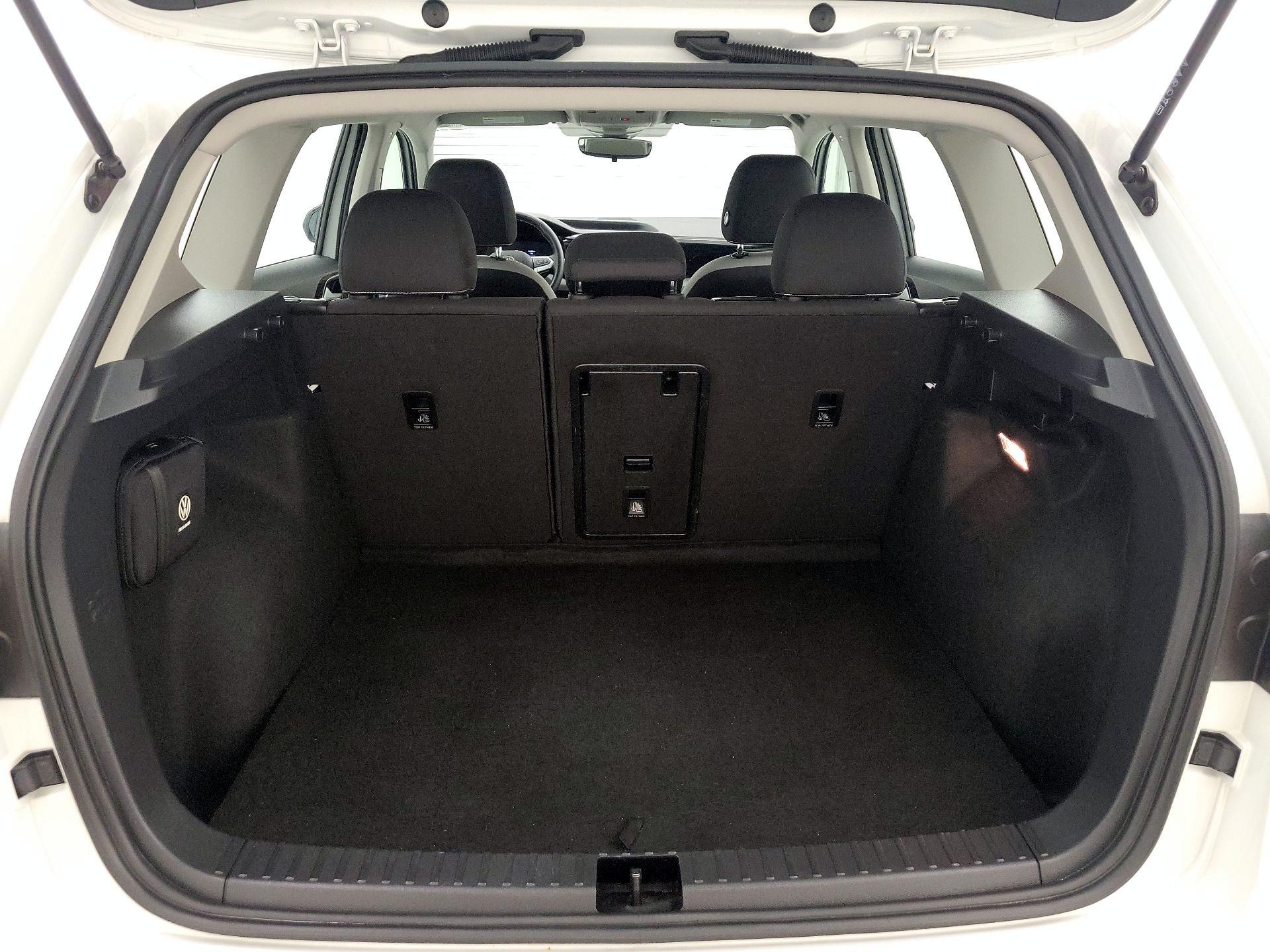 Thumbnail: 2023 Volkswagen Taos - 20