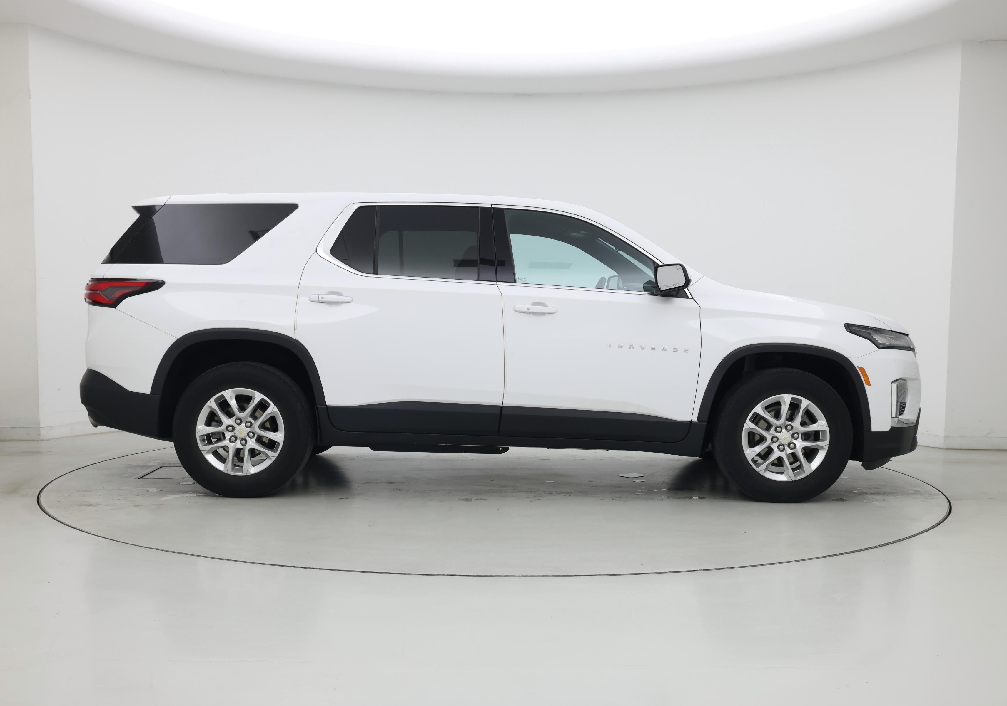 Thumbnail: 2023 Chevrolet Traverse - 7