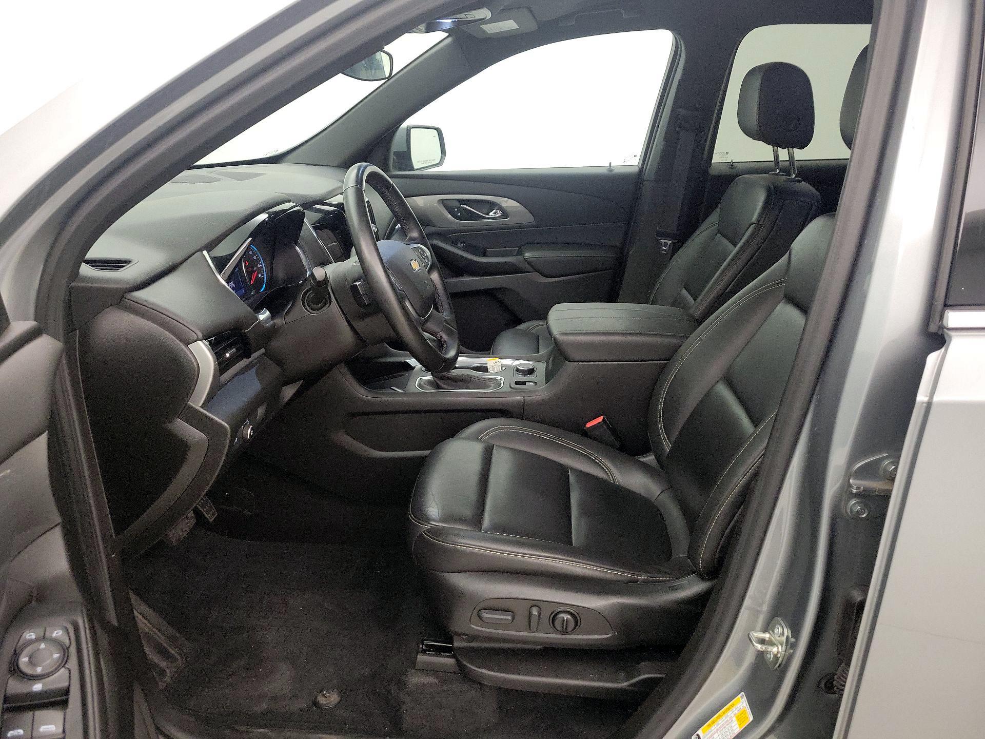 Thumbnail: 2023 Chevrolet Traverse - 11