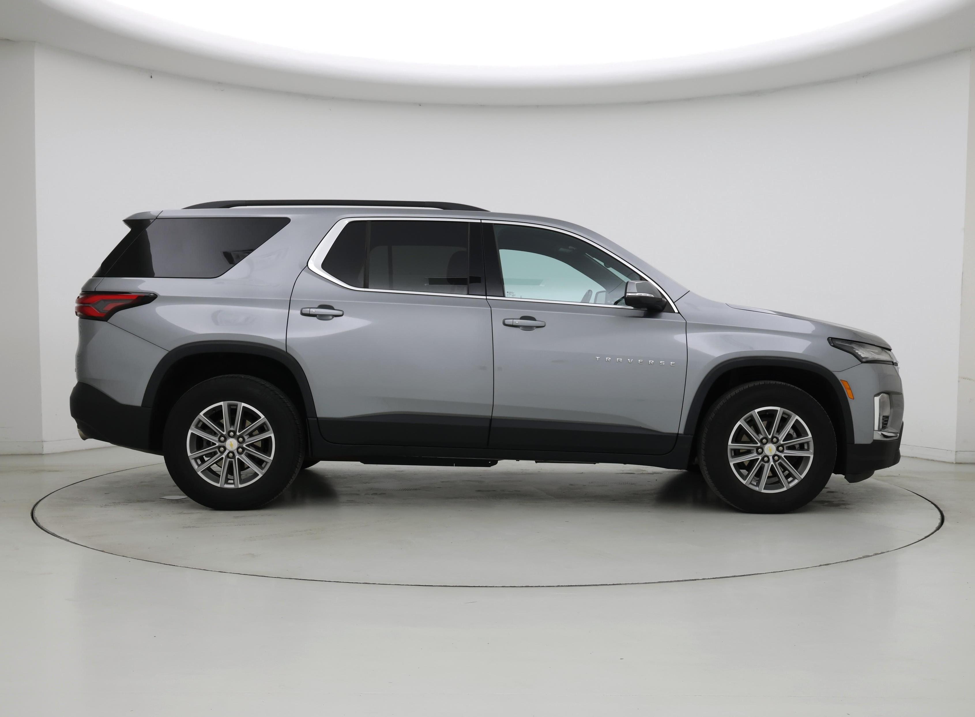 Thumbnail: 2023 Chevrolet Traverse - 7