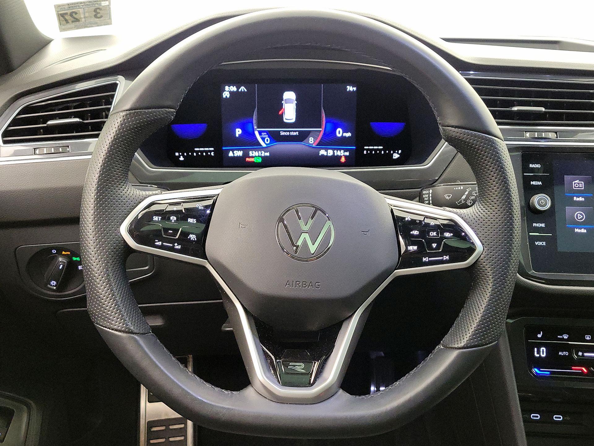 Thumbnail: 2022 Volkswagen Tiguan - 10