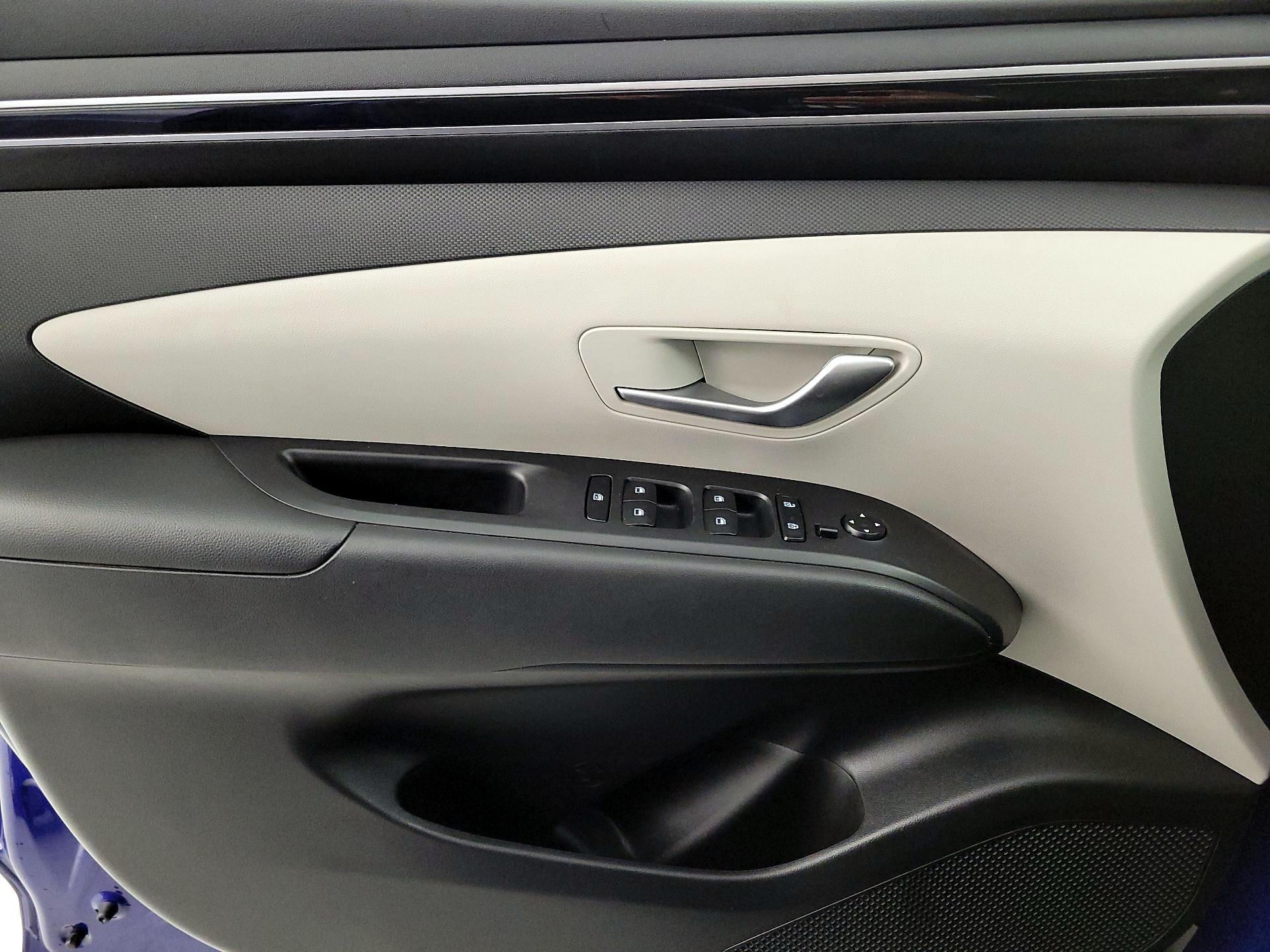 Thumbnail: 2023 Hyundai Tucson - 12