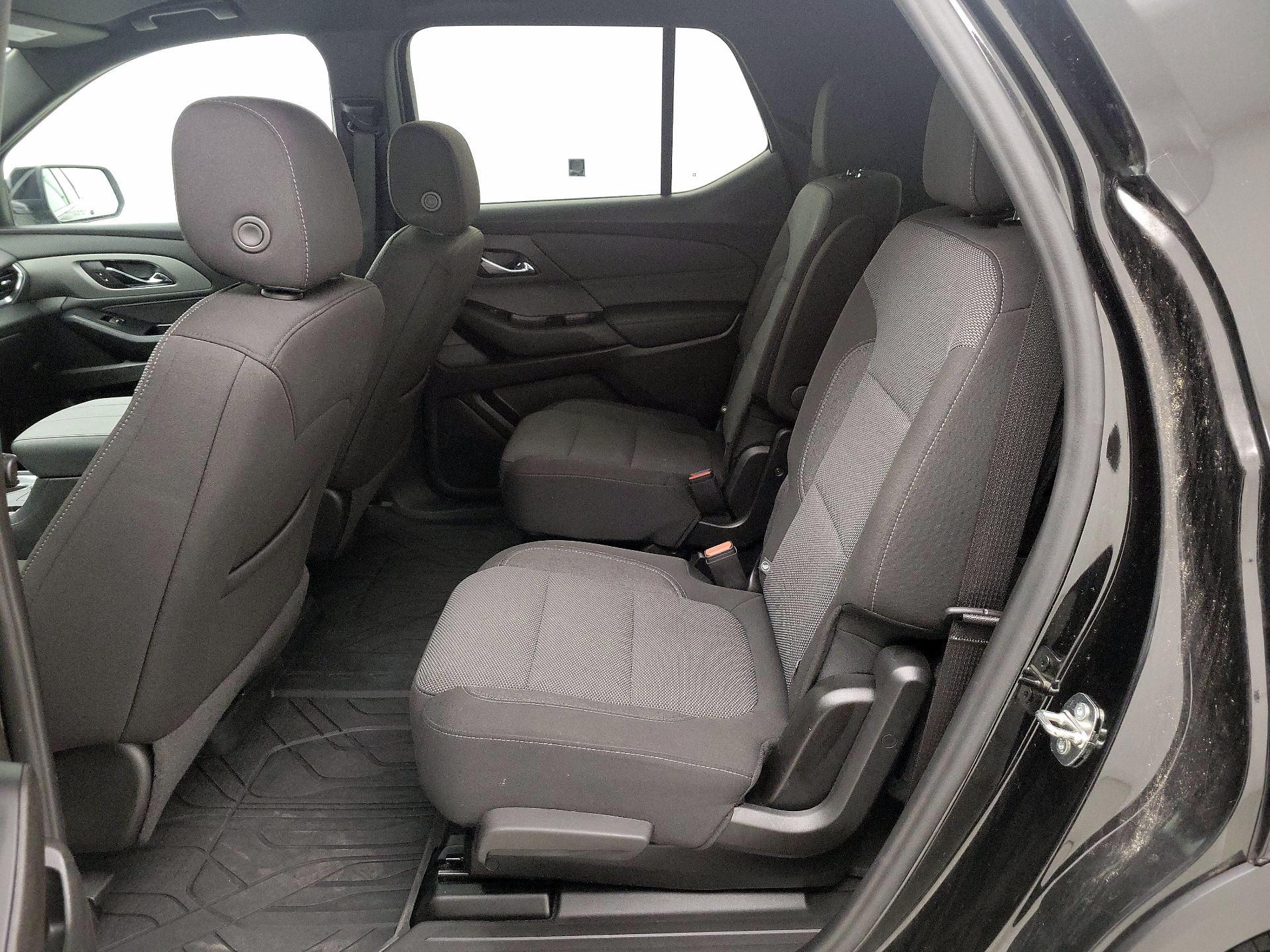 Thumbnail: 2023 Chevrolet Traverse - 19