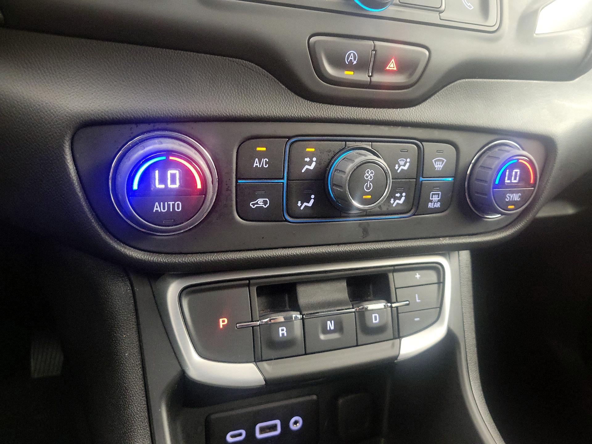 Thumbnail: 2022 GMC Terrain - 16