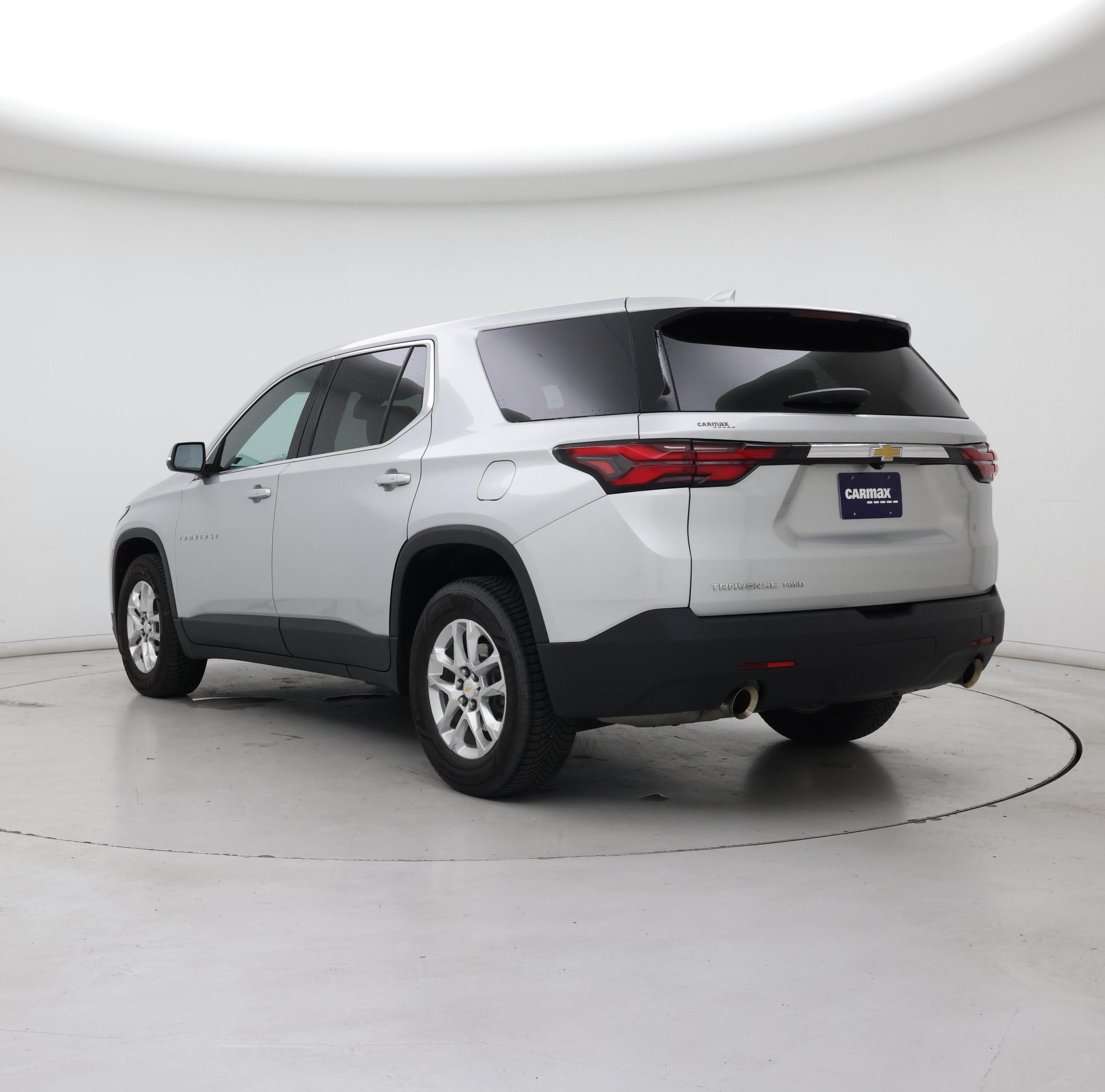 Thumbnail: 2022 Chevrolet Traverse - 2