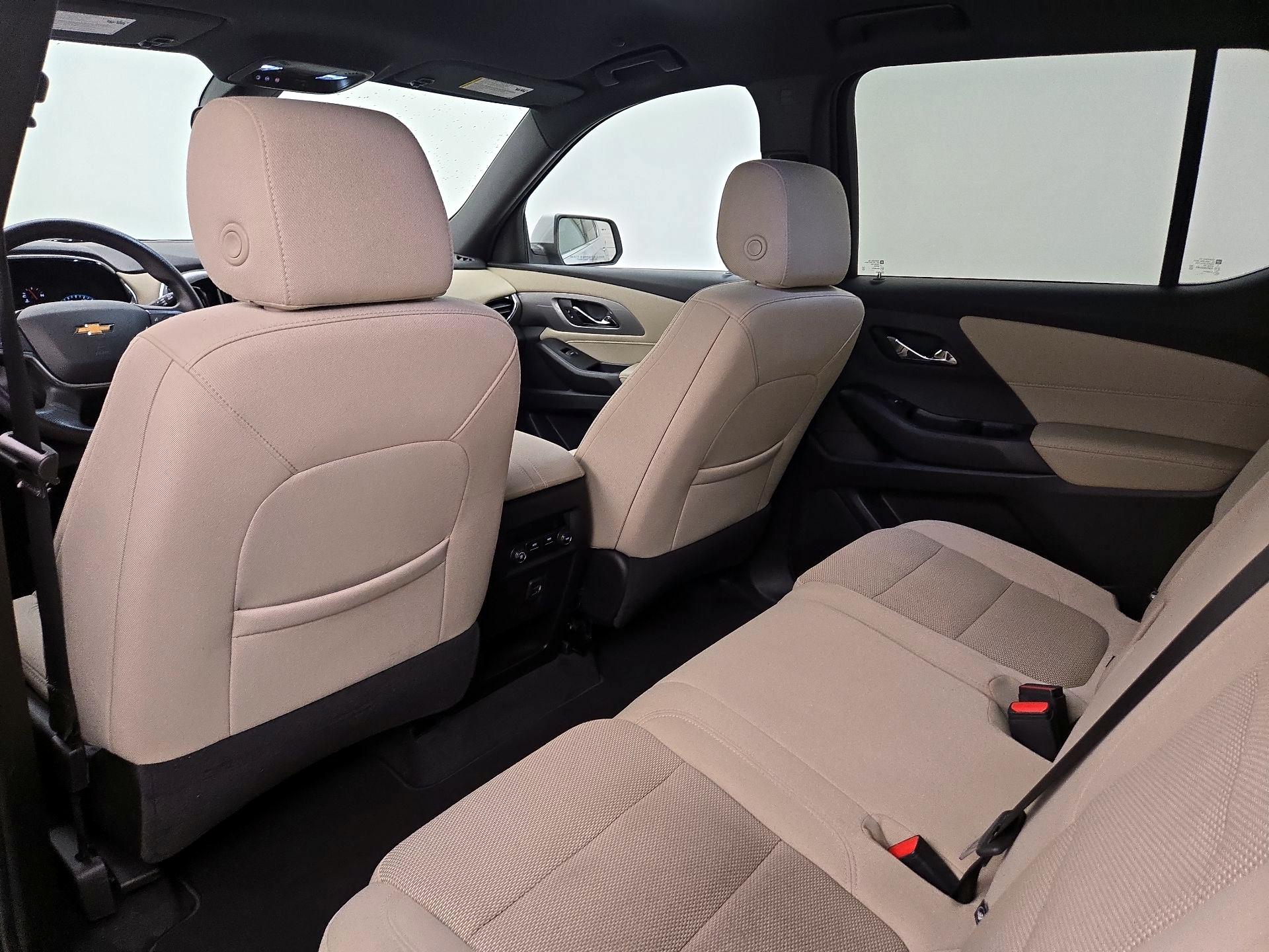 Thumbnail: 2022 Chevrolet Traverse - 19