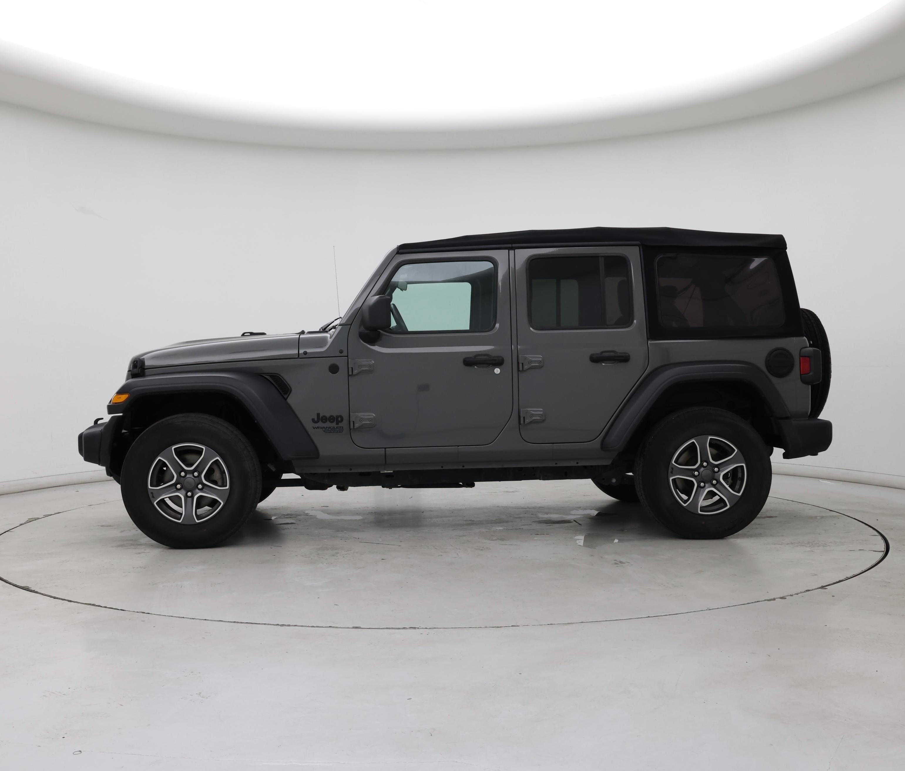 Thumbnail: 2021 Jeep Wrangler - 3