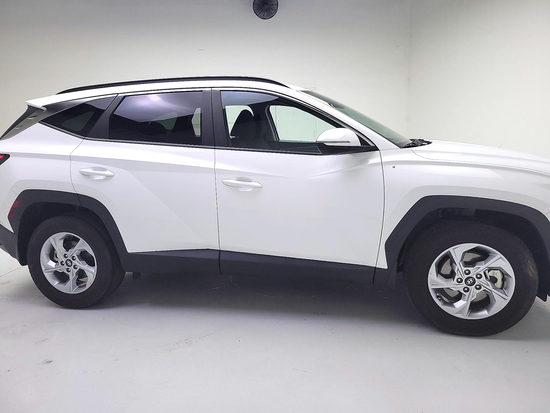 Thumbnail: 2023 Hyundai Tucson - 4