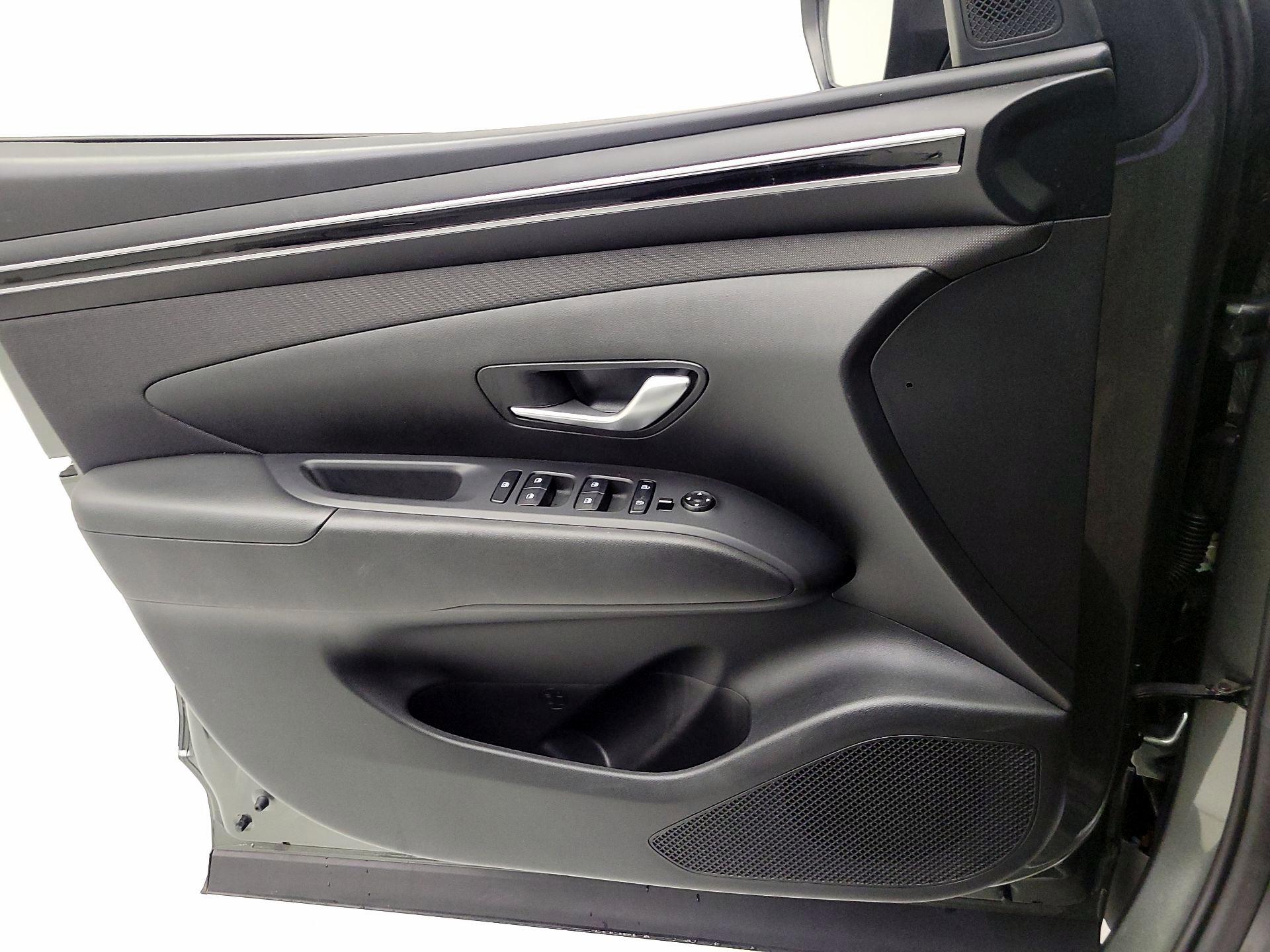 Thumbnail: 2023 Hyundai Tucson - 10