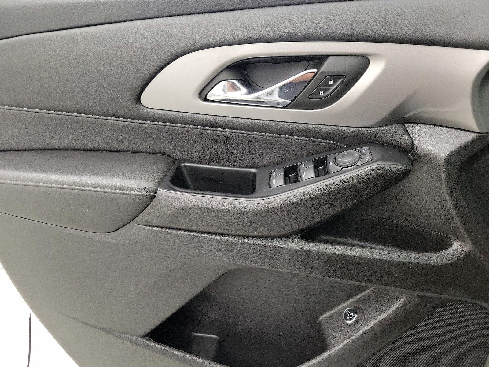2023 Chevrolet Traverse 1LT - Photo 13