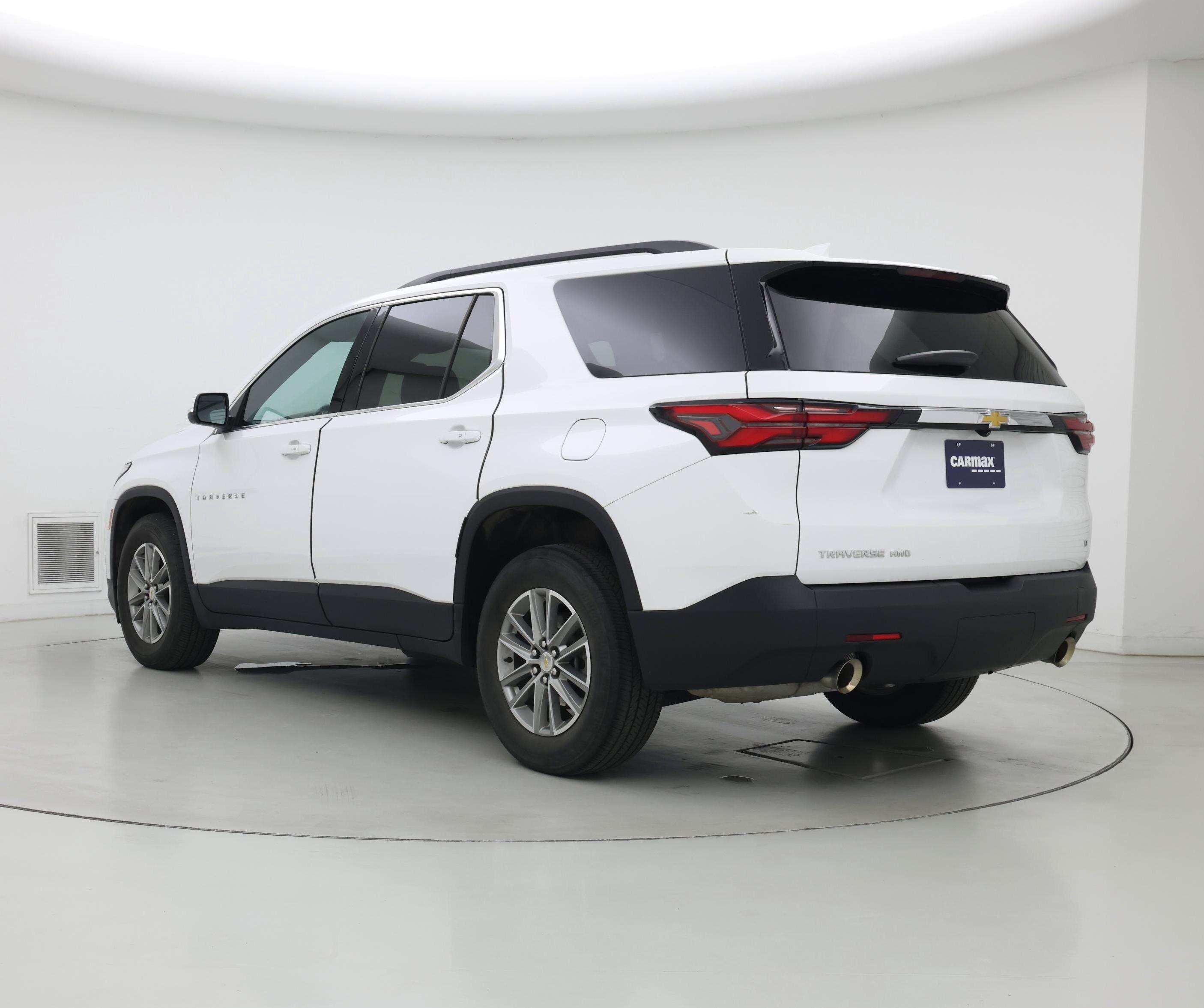 Thumbnail: 2023 Chevrolet Traverse - 2