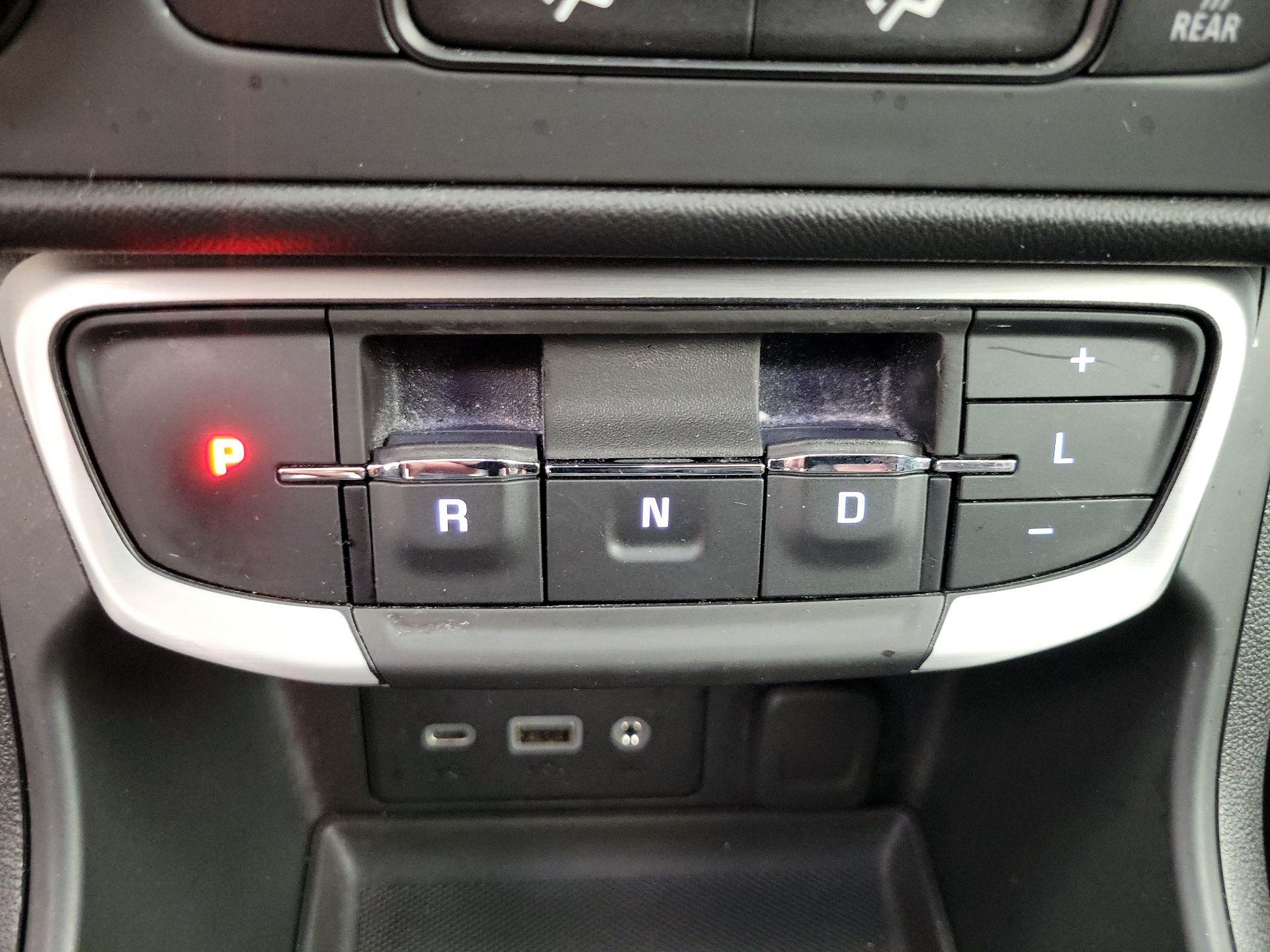 Thumbnail: 2022 GMC Terrain - 17