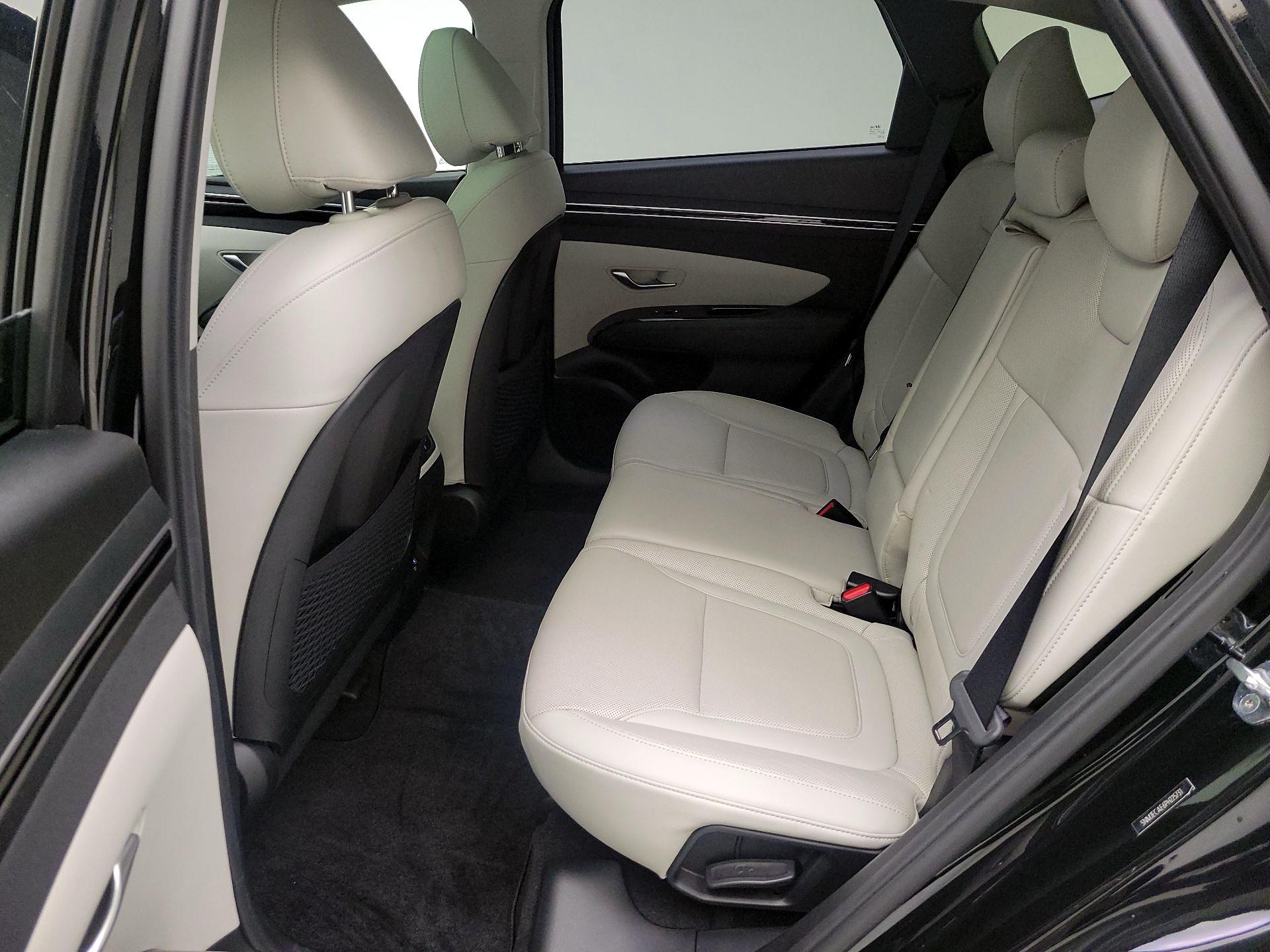 Thumbnail: 2023 Hyundai Tucson - 19