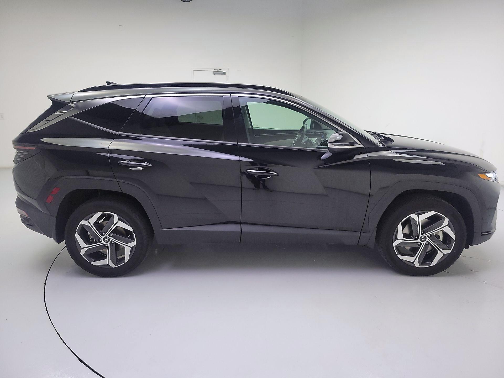 Thumbnail: 2023 Hyundai Tucson - 4