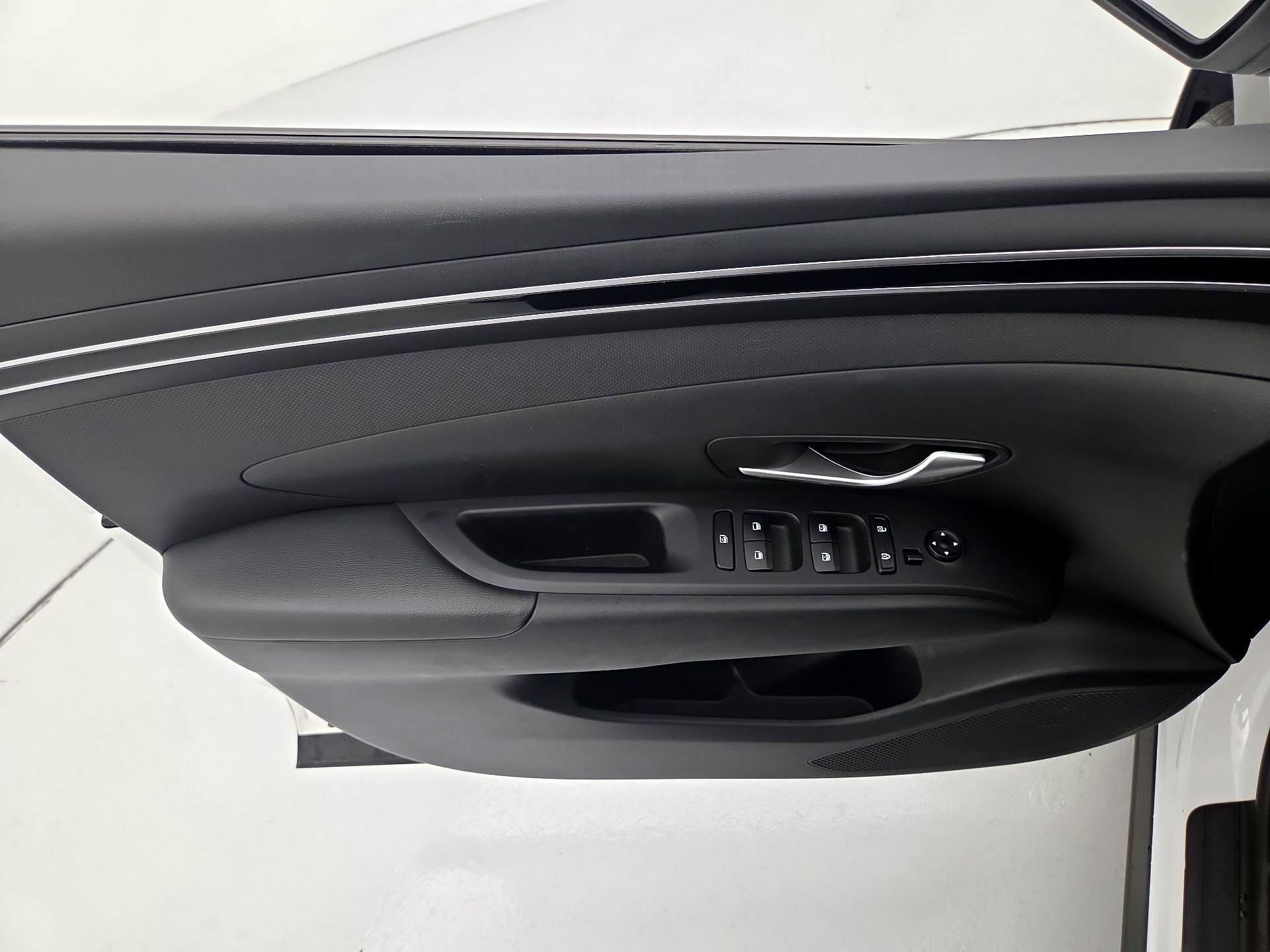 Thumbnail: 2023 Hyundai Tucson - 12