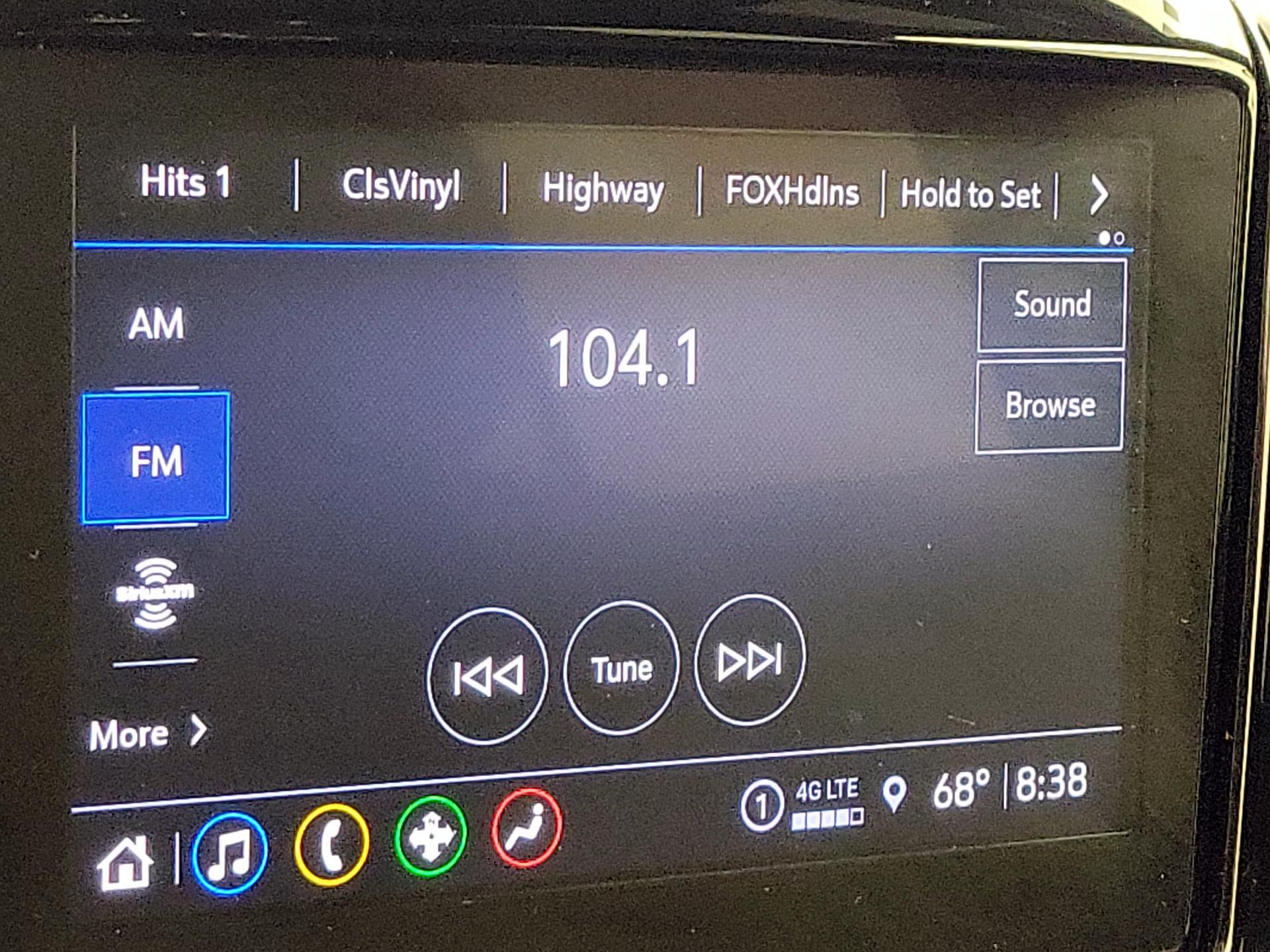 Thumbnail: 2023 Chevrolet Traverse - 15