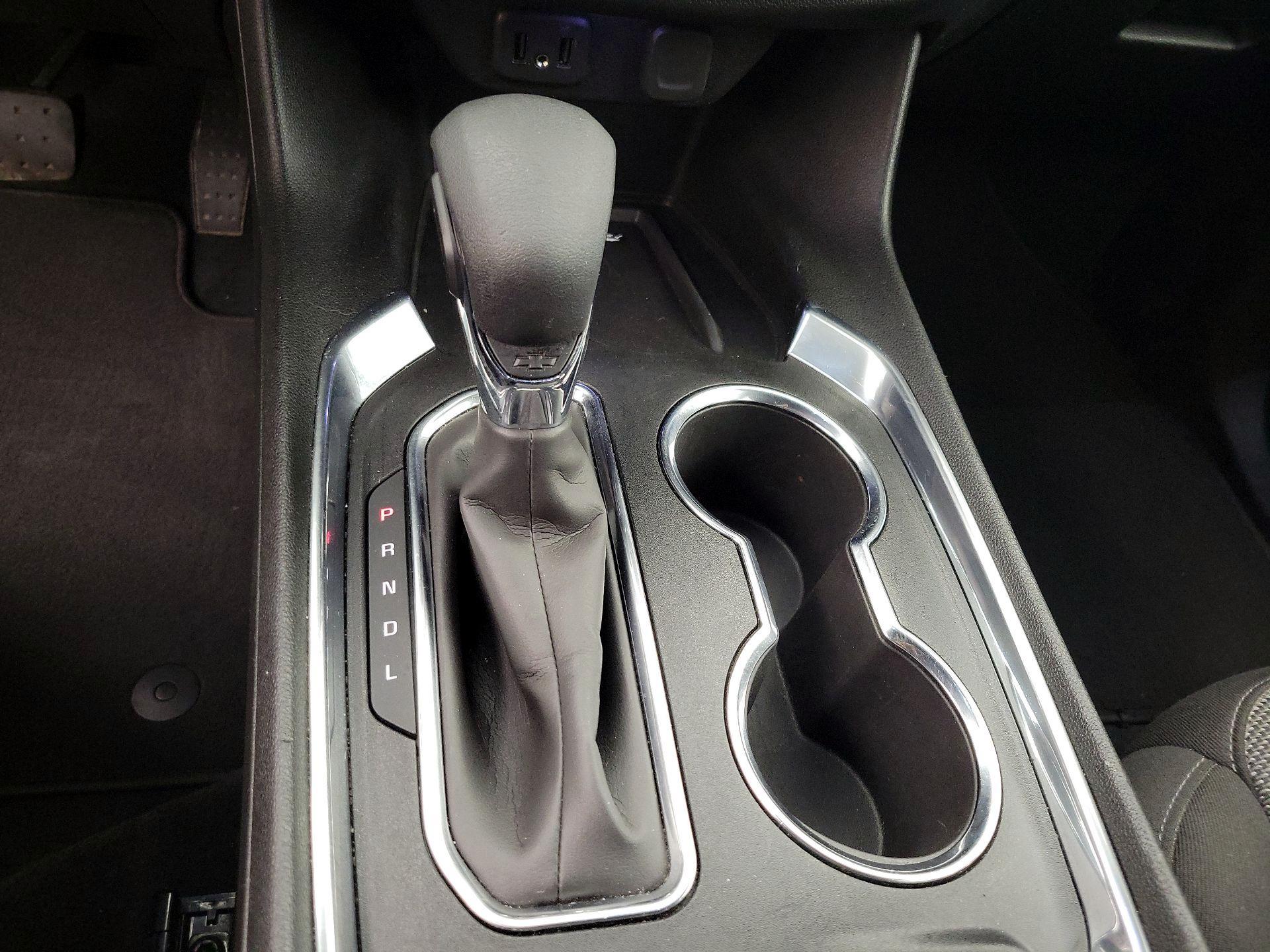 Thumbnail: 2023 Chevrolet Traverse - 17