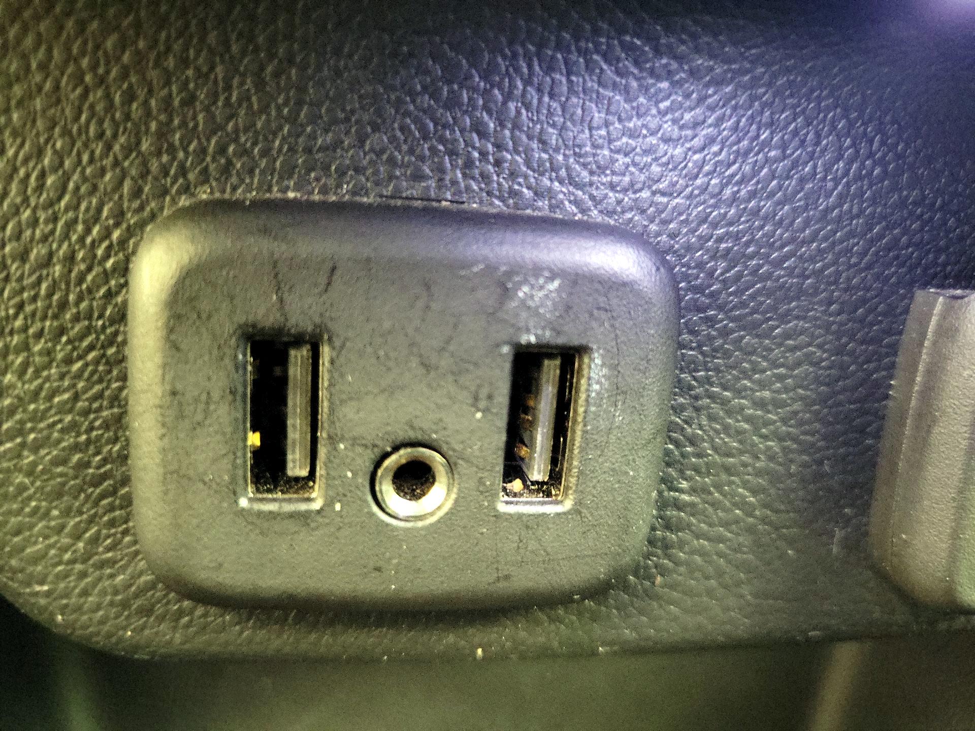 Thumbnail: 2023 Chevrolet Traverse - 18