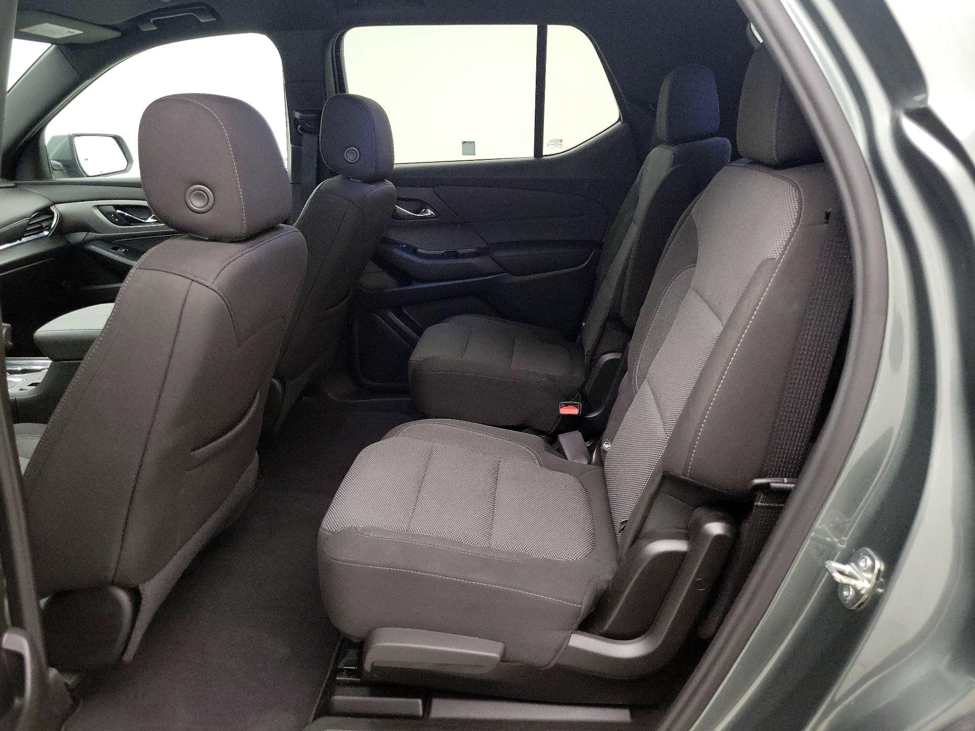 Thumbnail: 2023 Chevrolet Traverse - 19