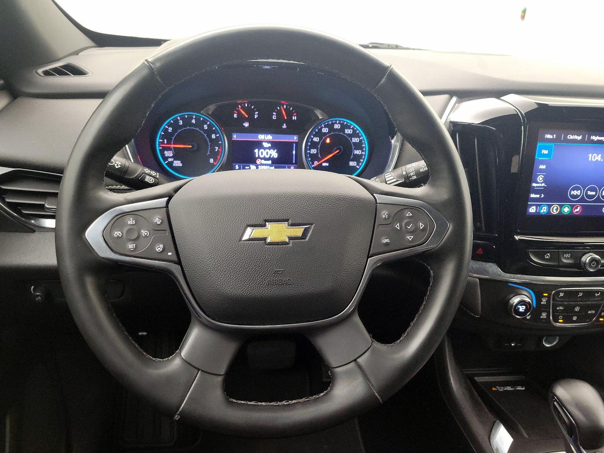 Thumbnail: 2023 Chevrolet Traverse - 10