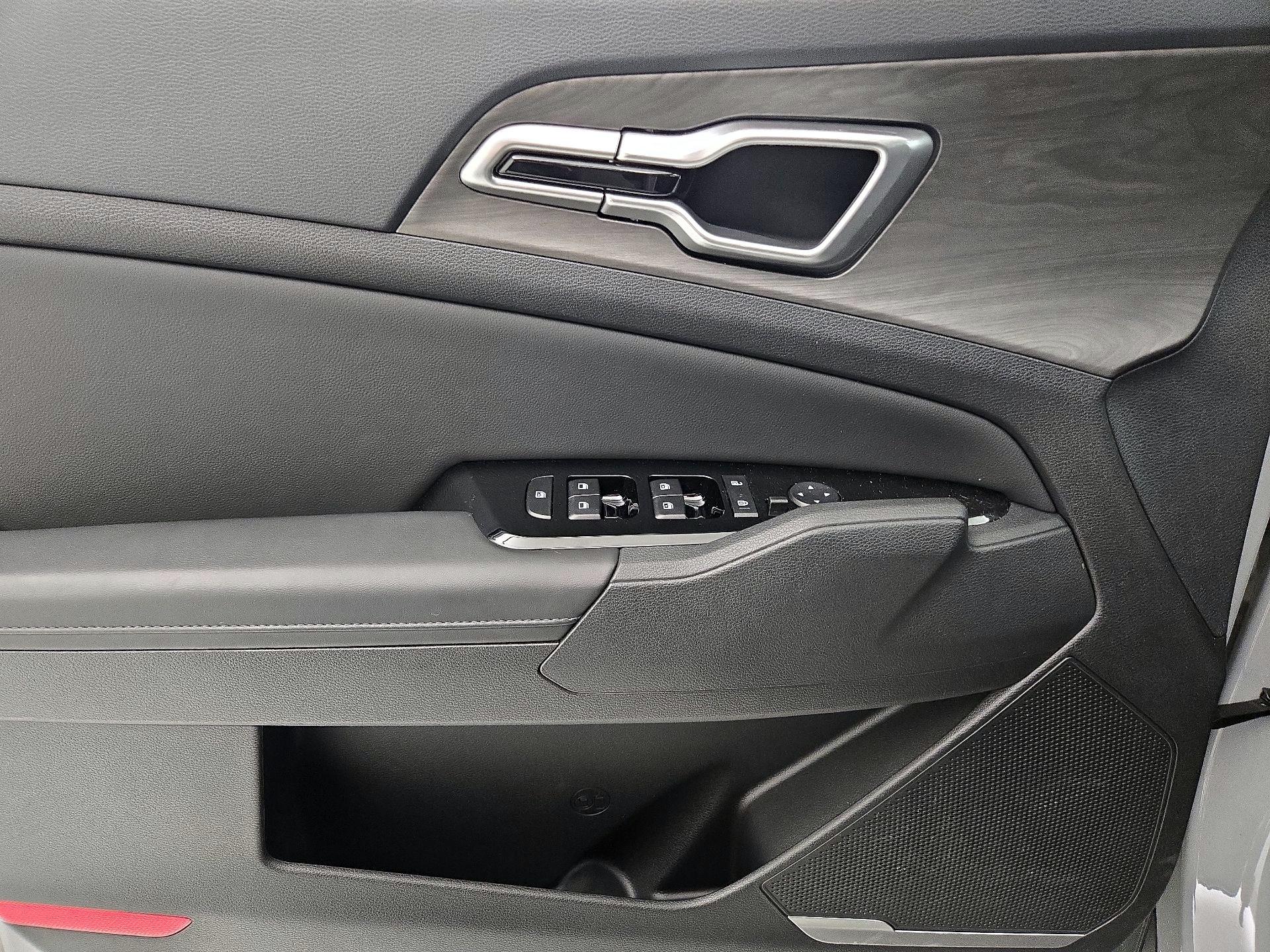 Thumbnail: 2024 Kia Sportage - 12