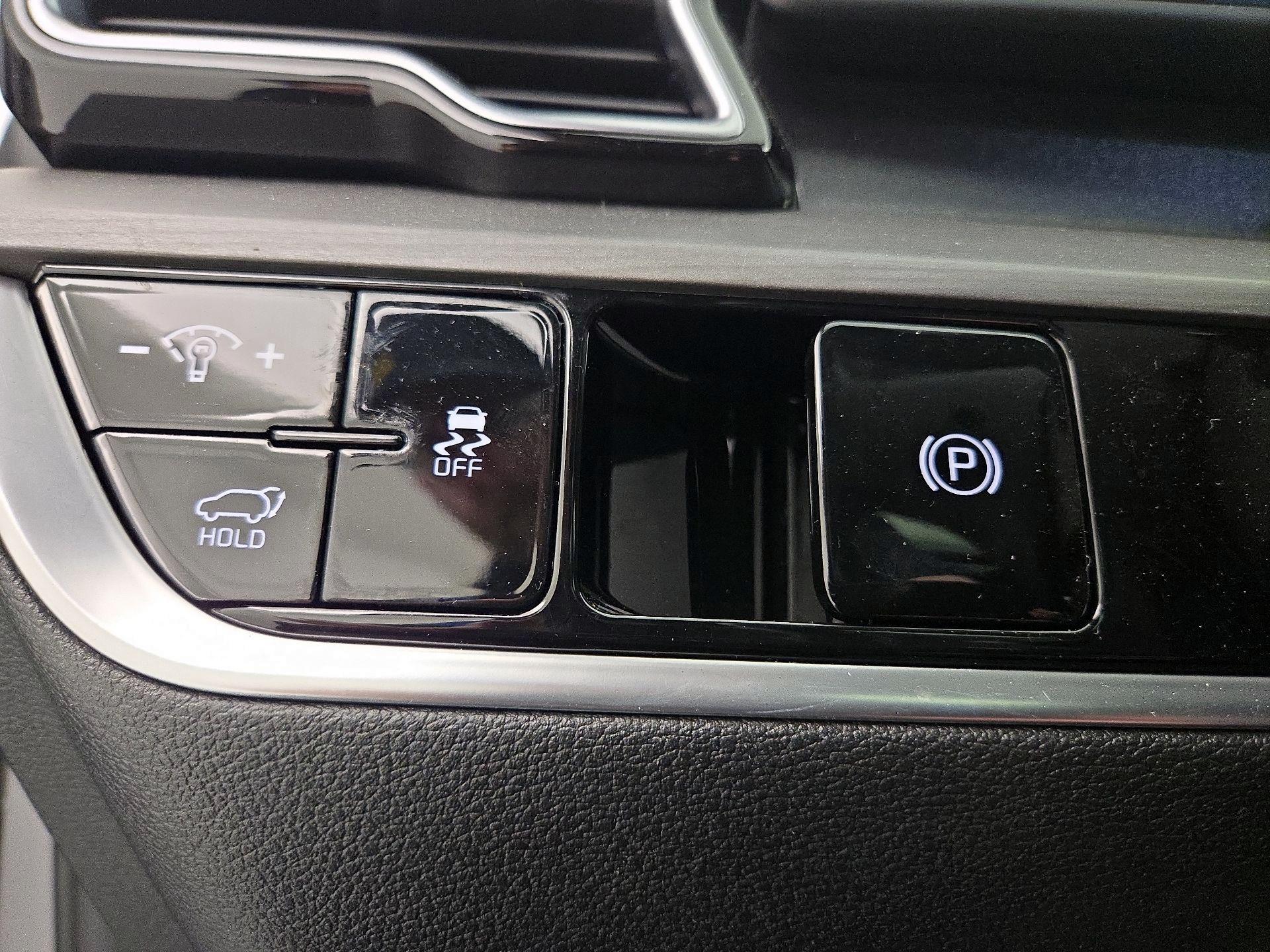 Thumbnail: 2024 Kia Sportage - 13