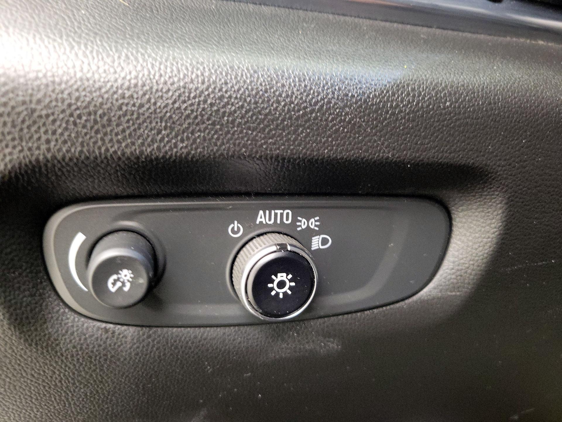 Thumbnail: 2023 Chevrolet Traverse - 13