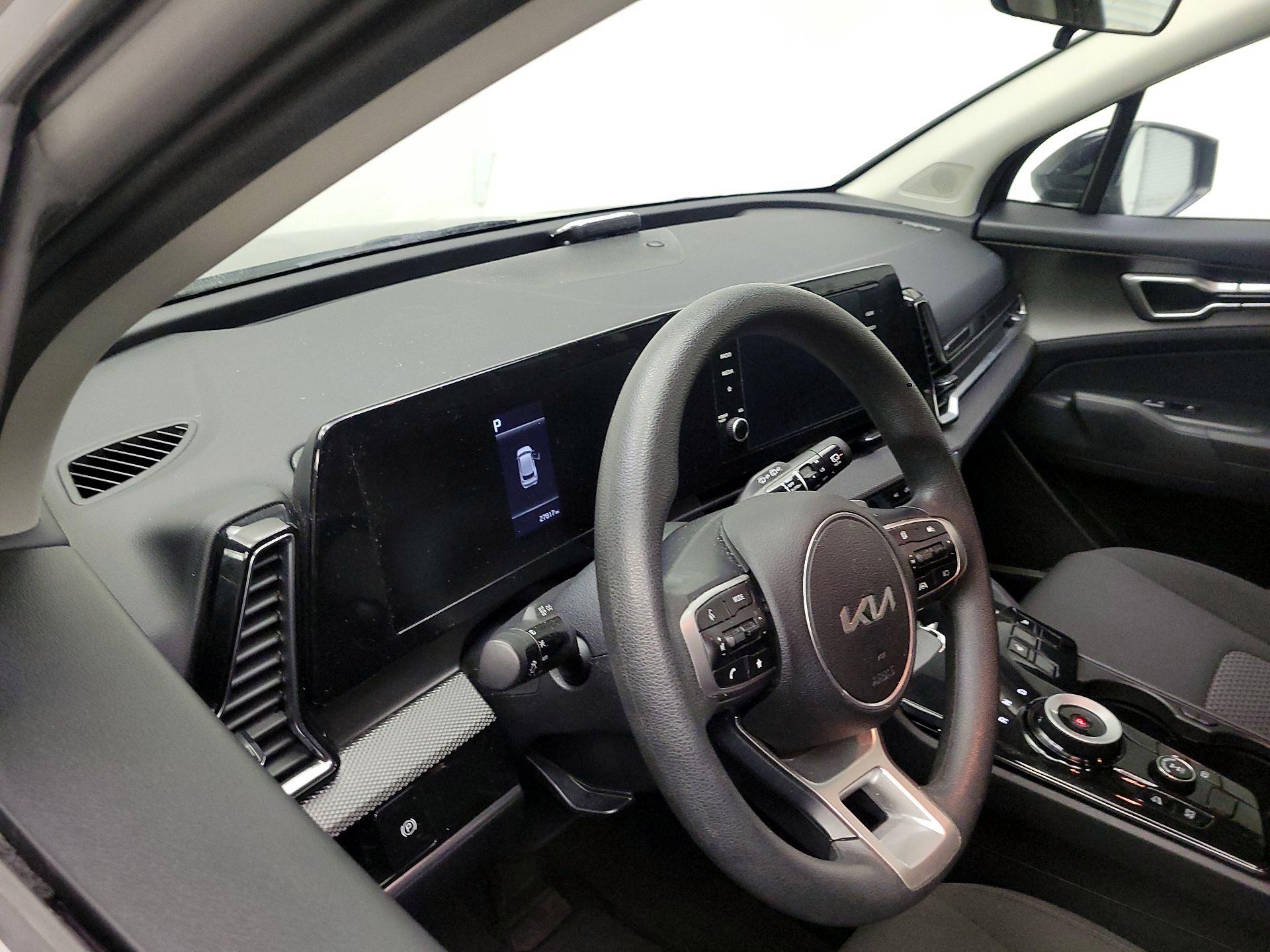 Thumbnail: 2023 Kia Sportage - 8