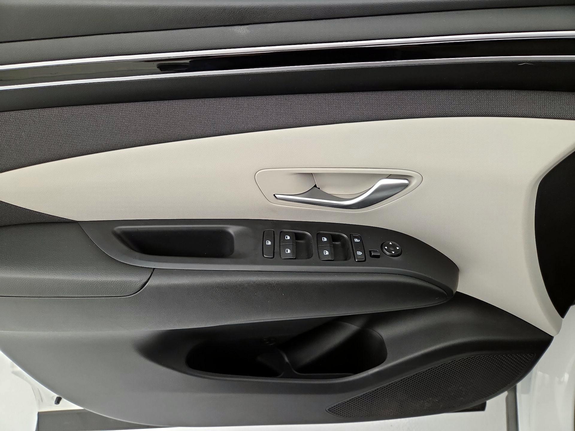 Thumbnail: 2023 Hyundai Tucson - 12