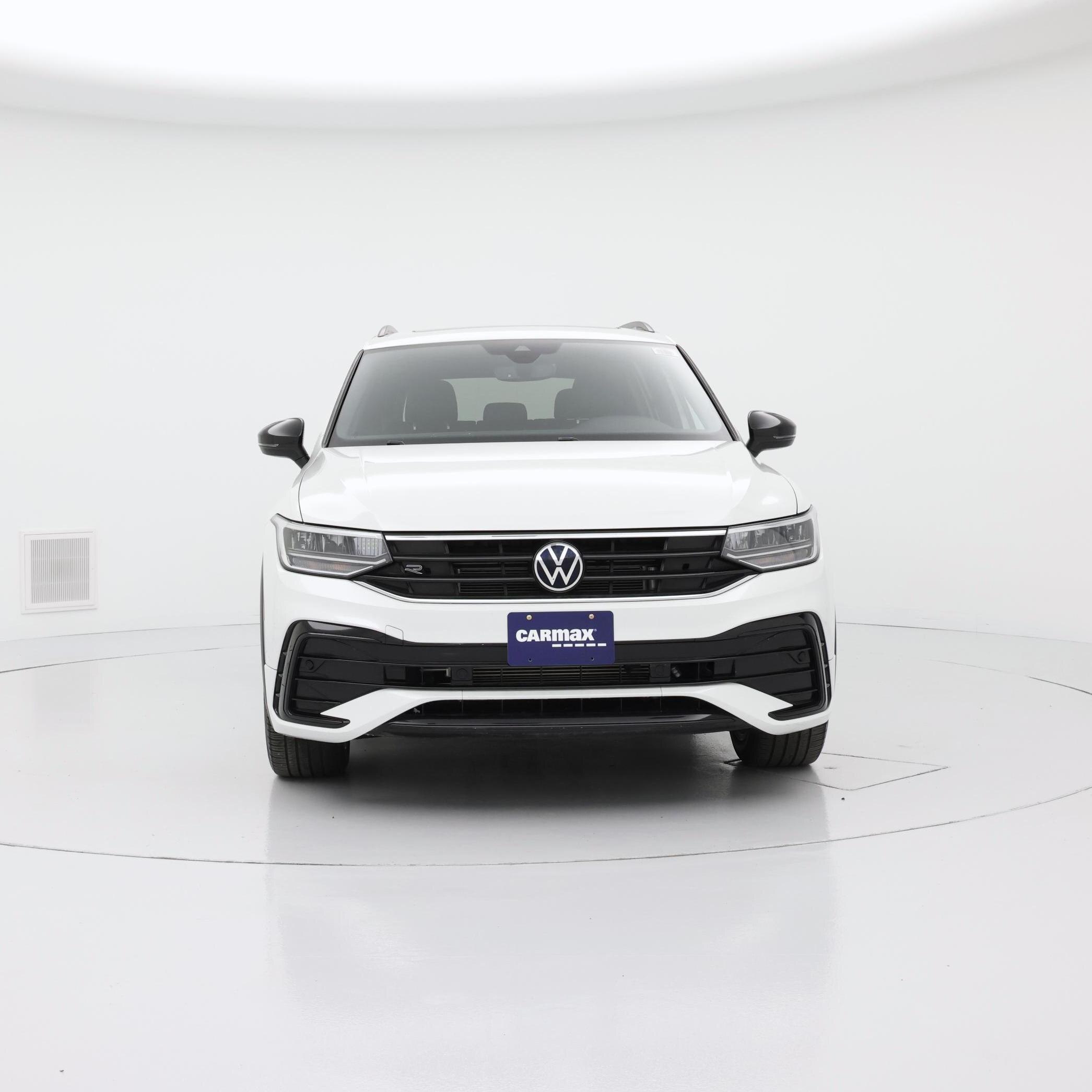 Thumbnail: 2023 Volkswagen Tiguan - 5