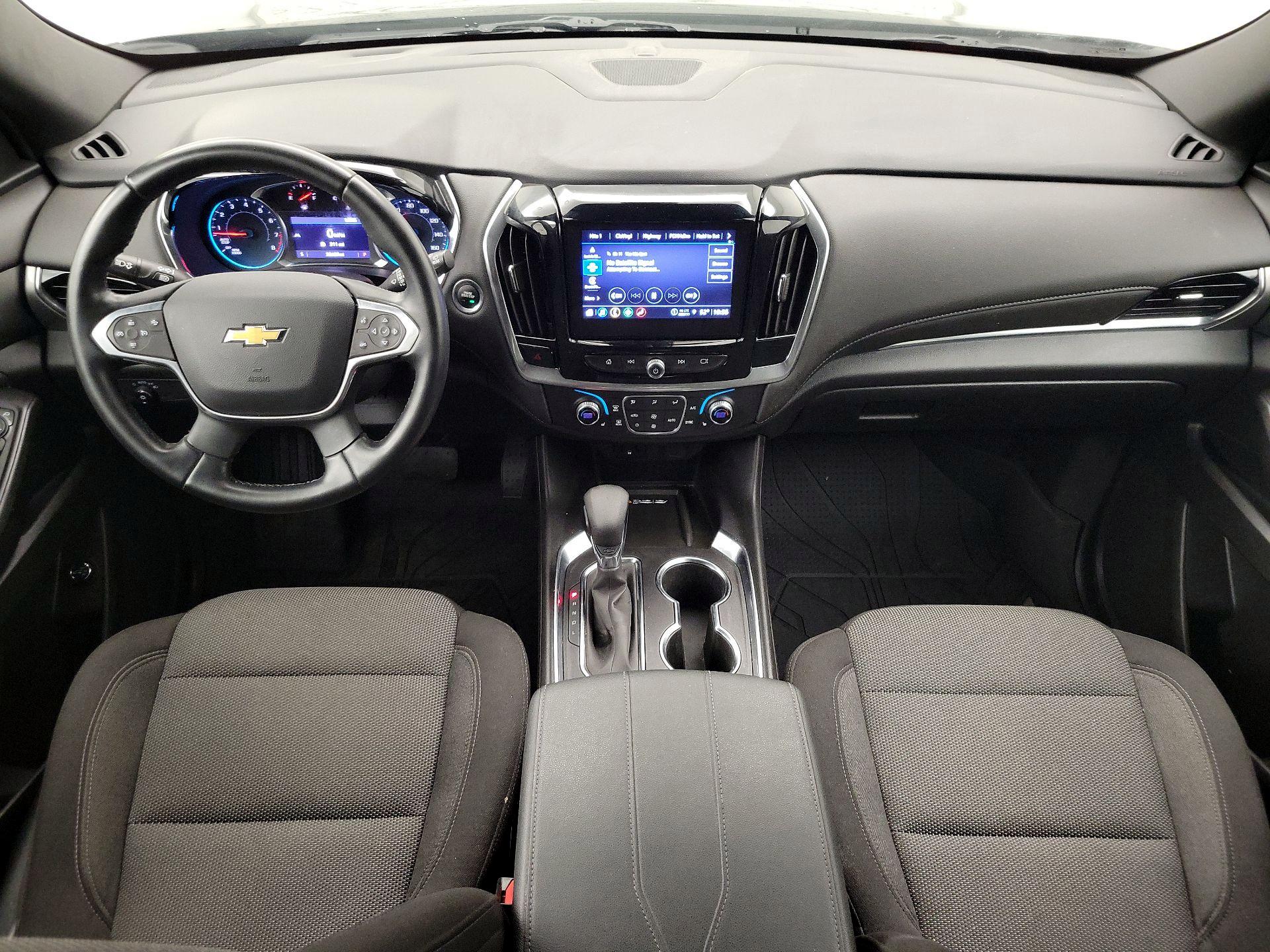 Thumbnail: 2023 Chevrolet Traverse - 9