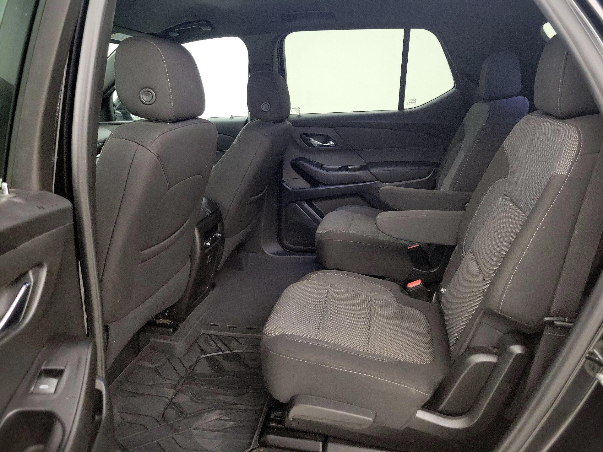 Thumbnail: 2023 Chevrolet Traverse - 19