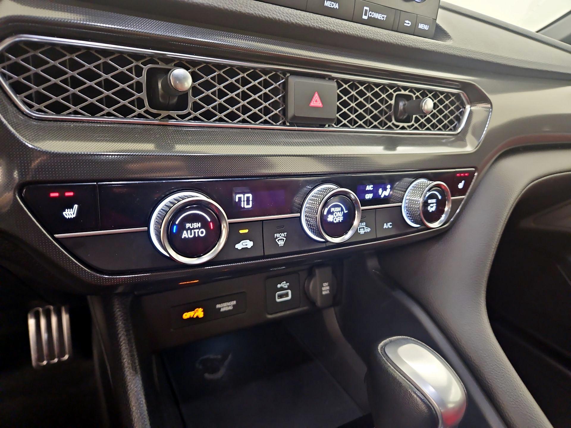 Thumbnail: 2023 Acura Integra - 16