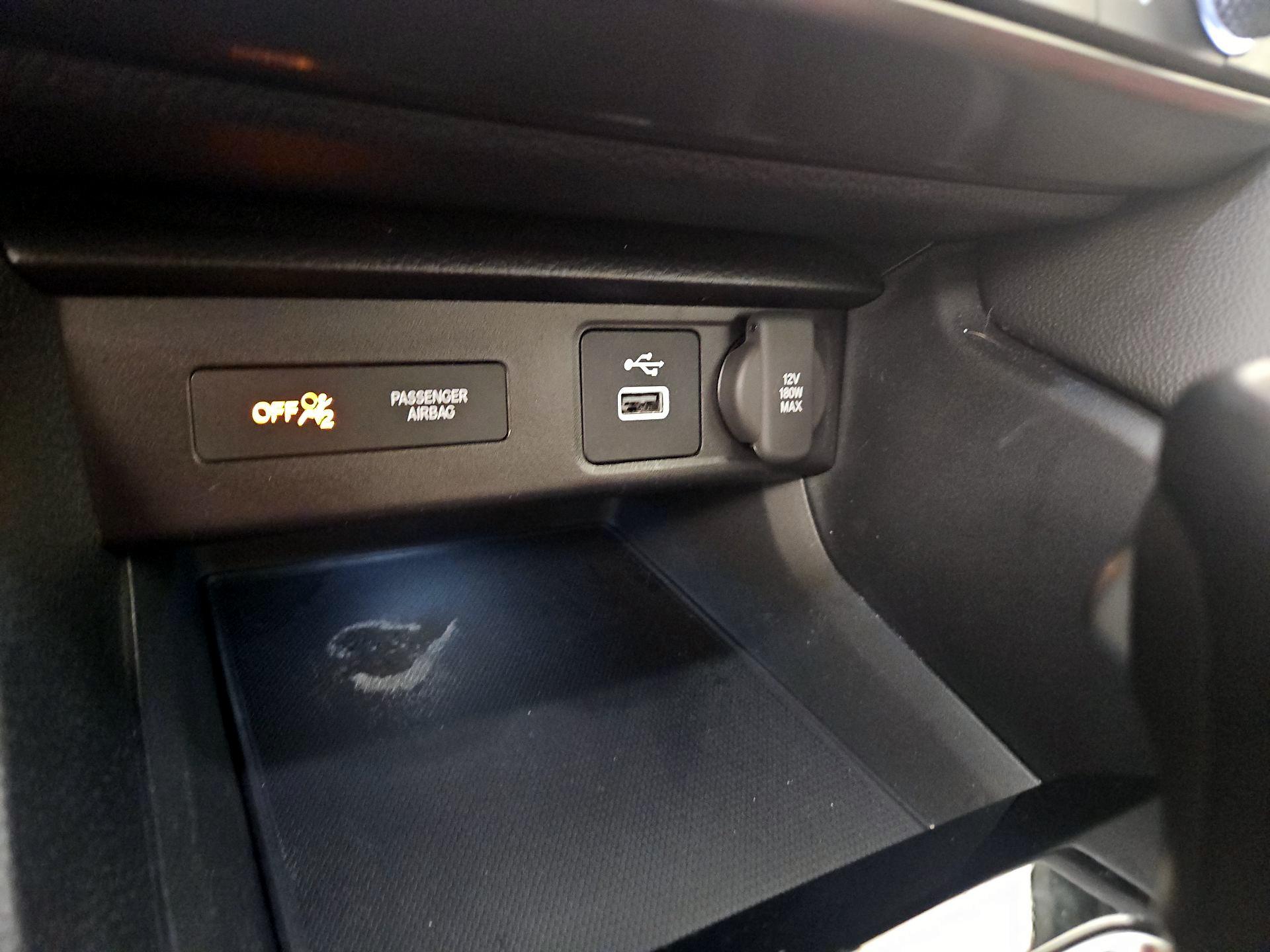 Thumbnail: 2023 Acura Integra - 18